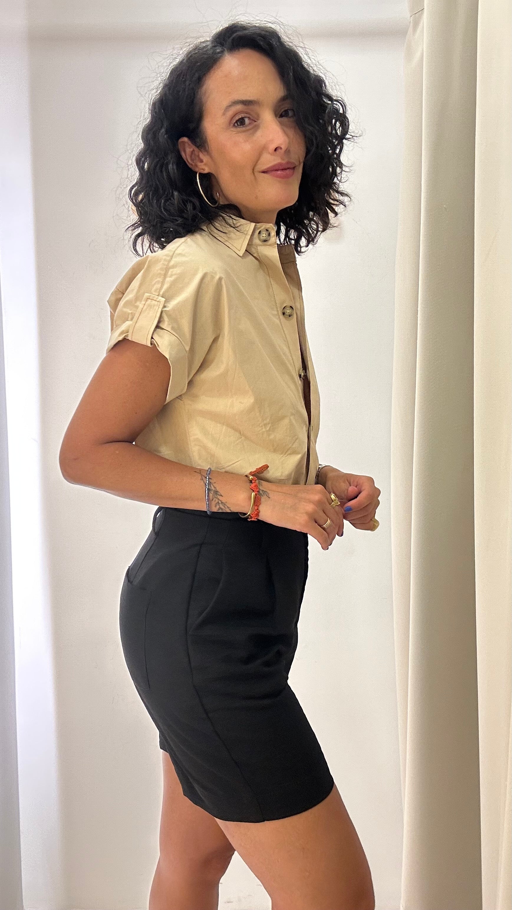 Camisa Bege Manga Curta