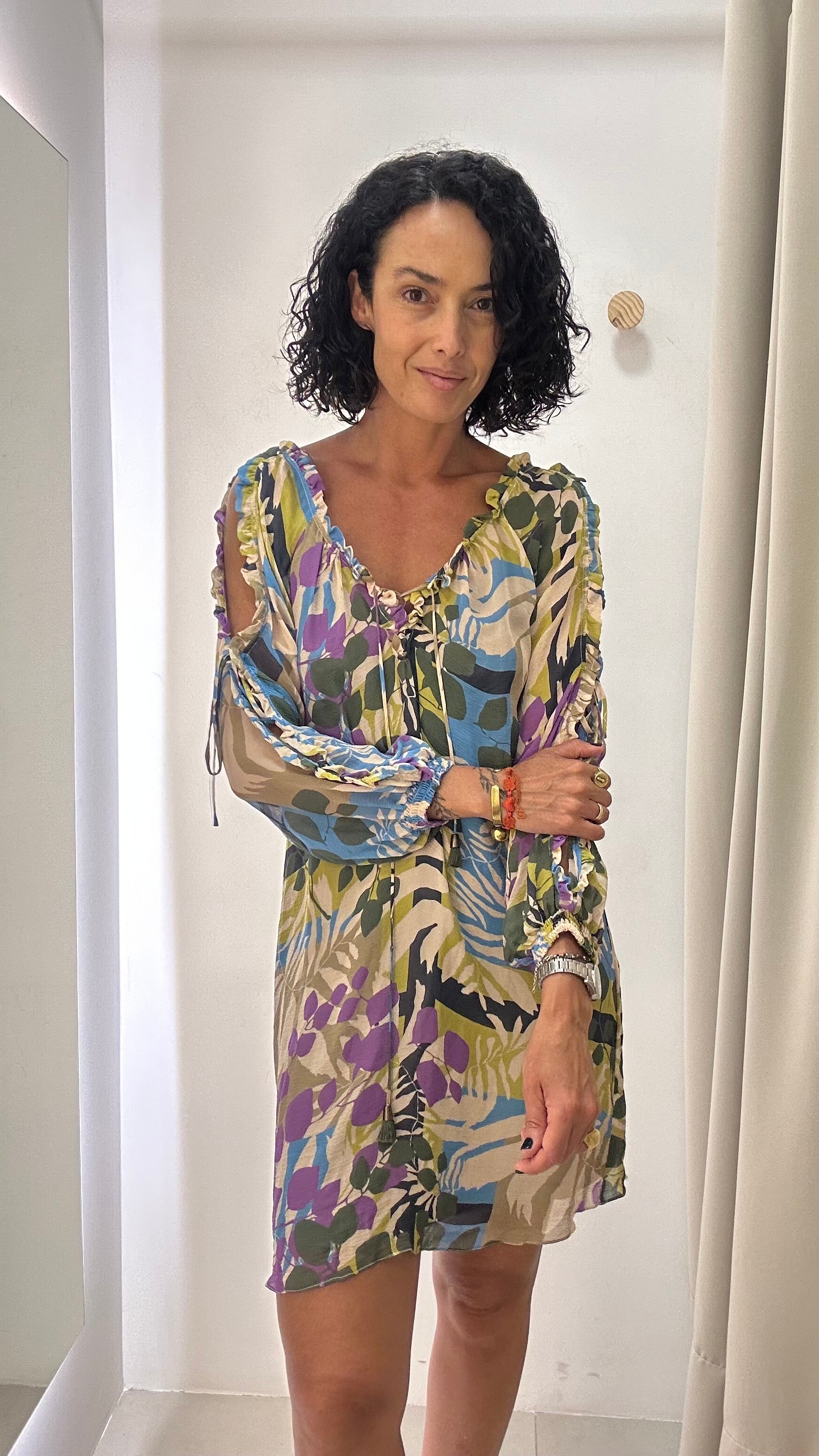 Vestido Curto com Estampa Floral