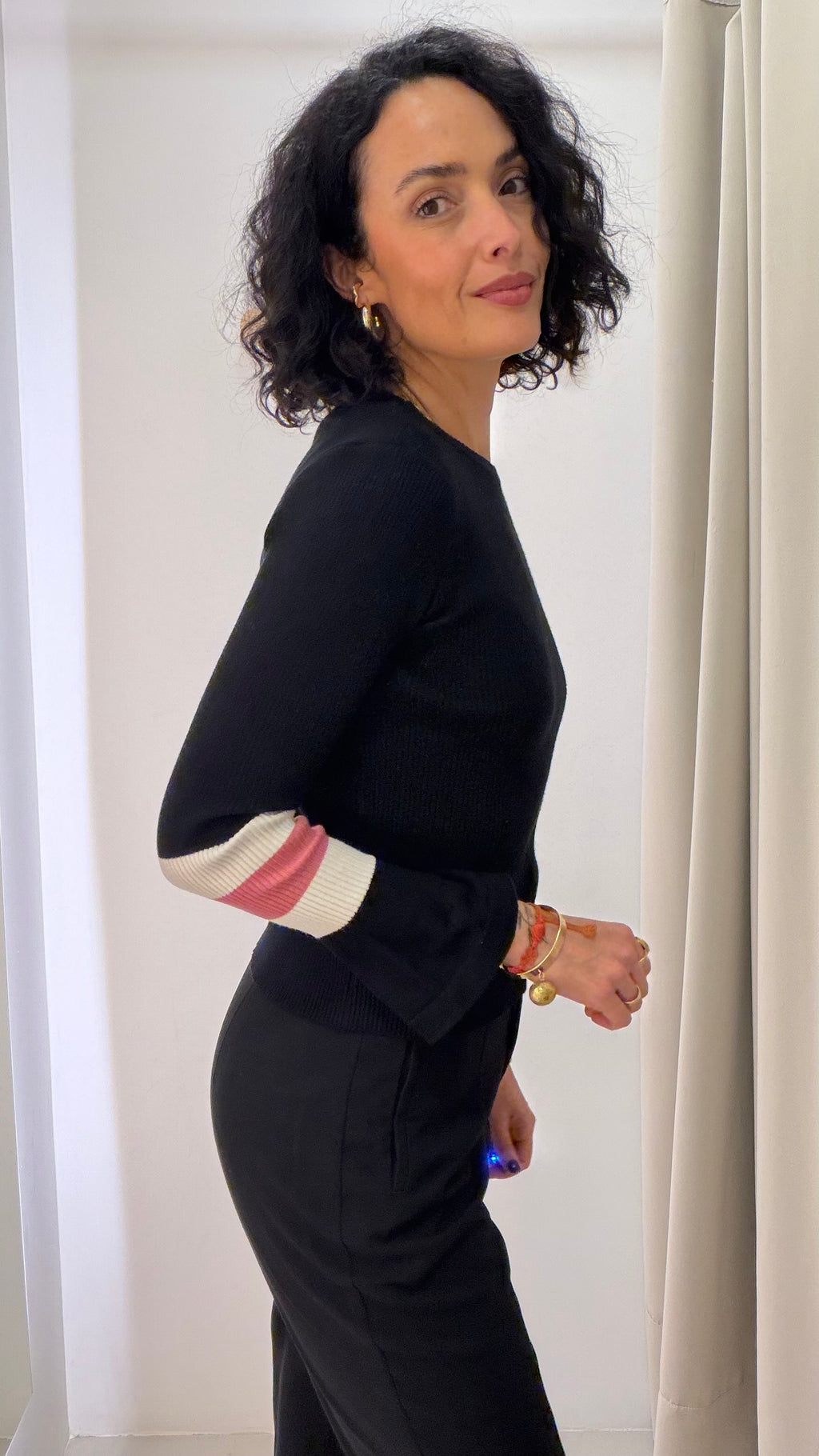 Tricot Preto Manga Sino