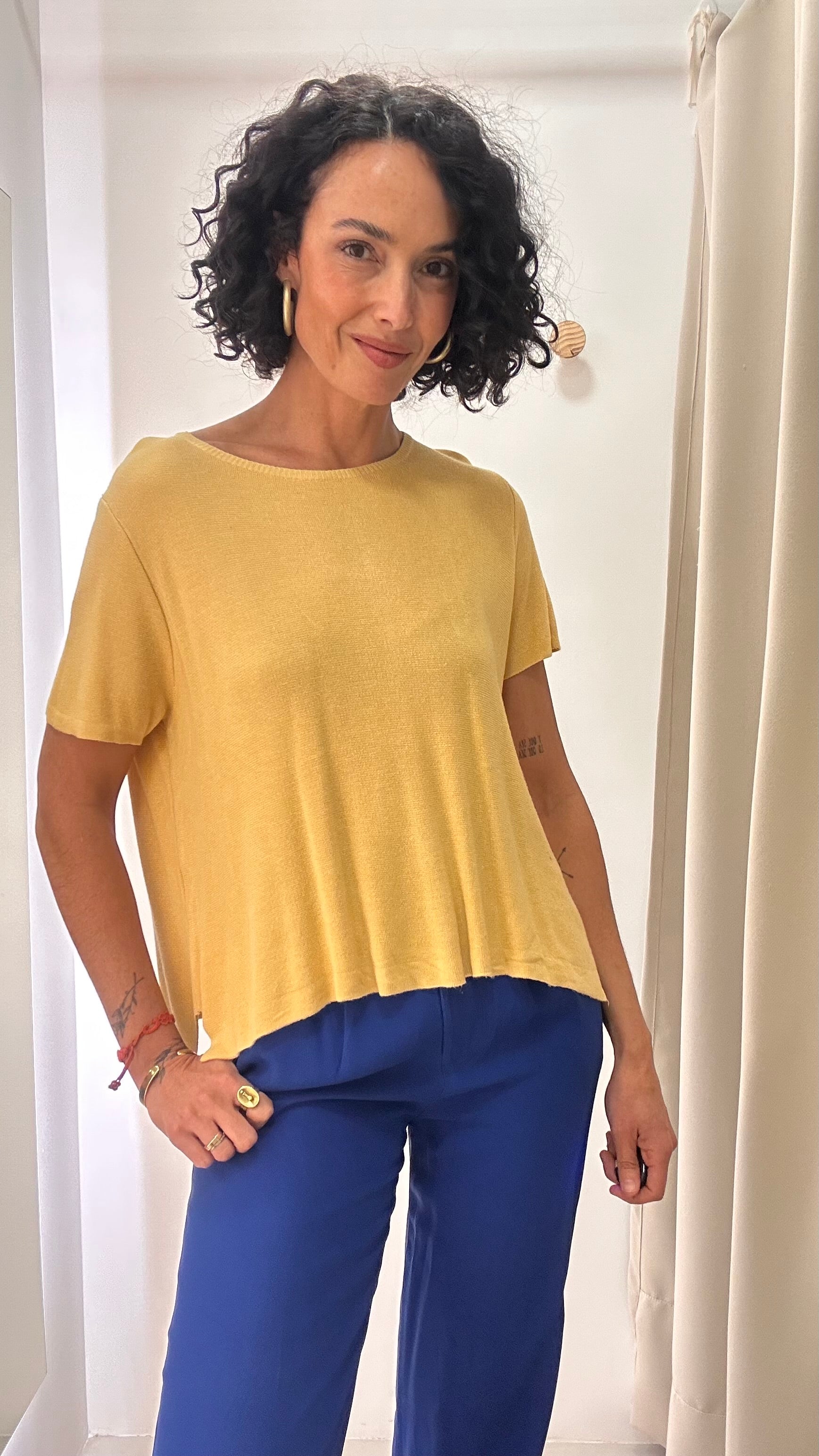 Camiseta Malha Amarela