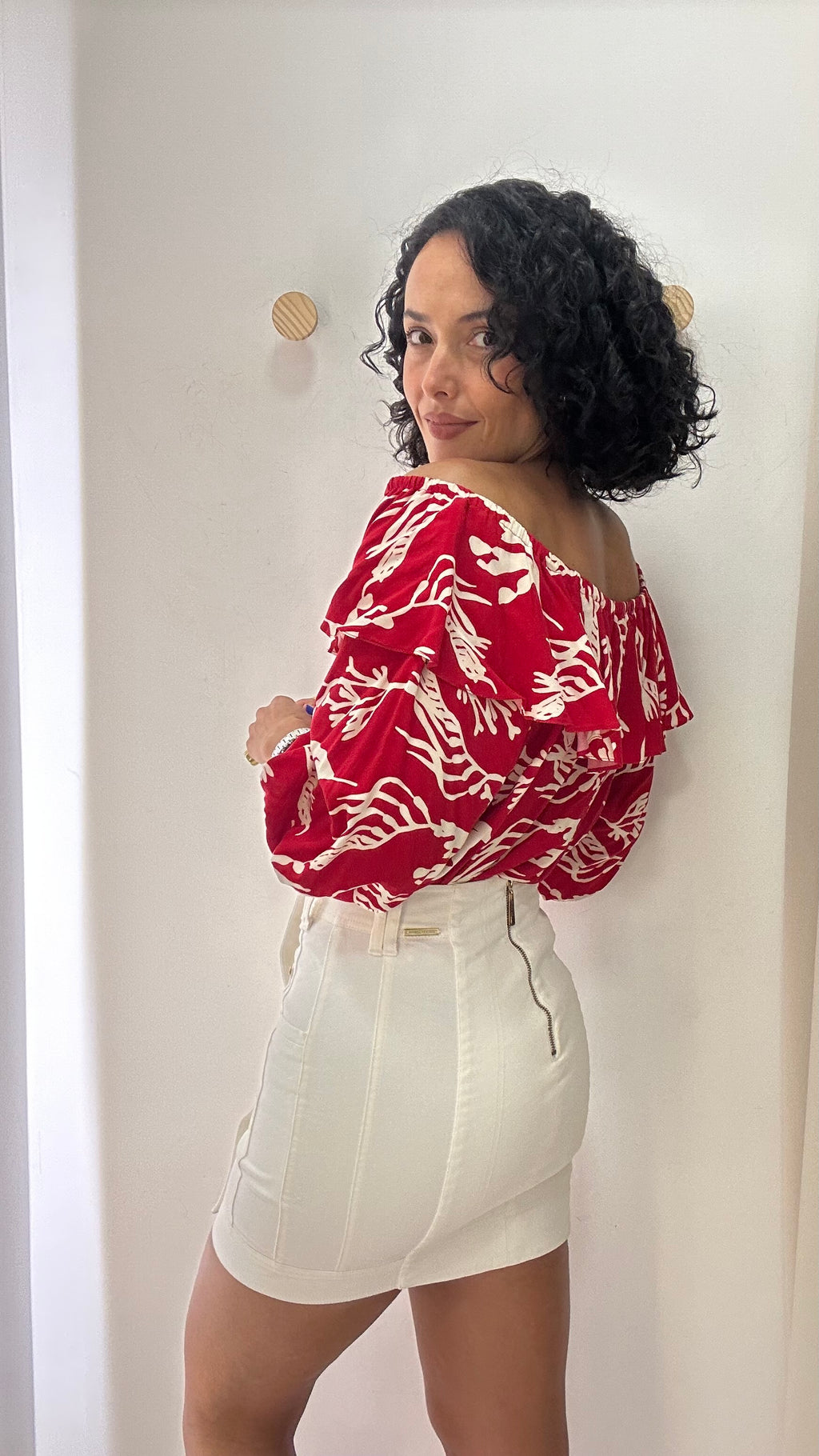 Blusa Vermelha Shoulder