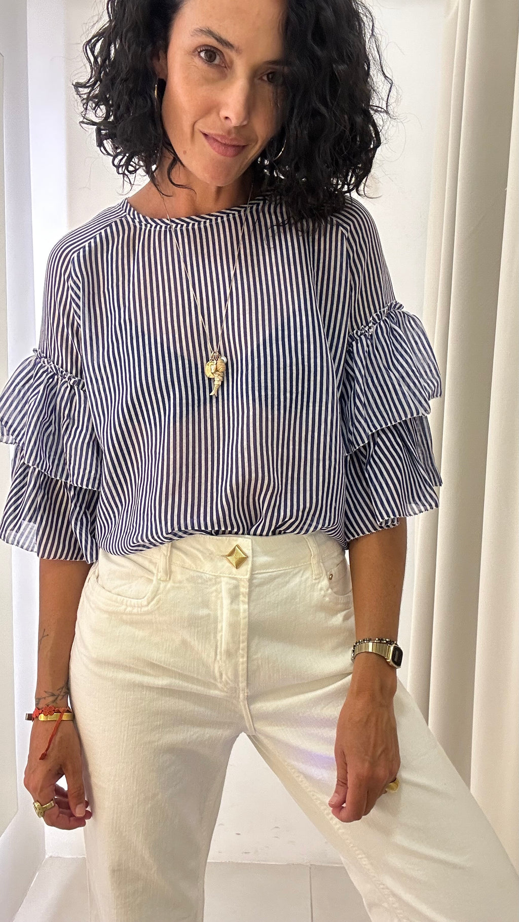 Blusa Listrada Azul e Branca