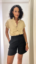 Camisa Bege Manga Curta
