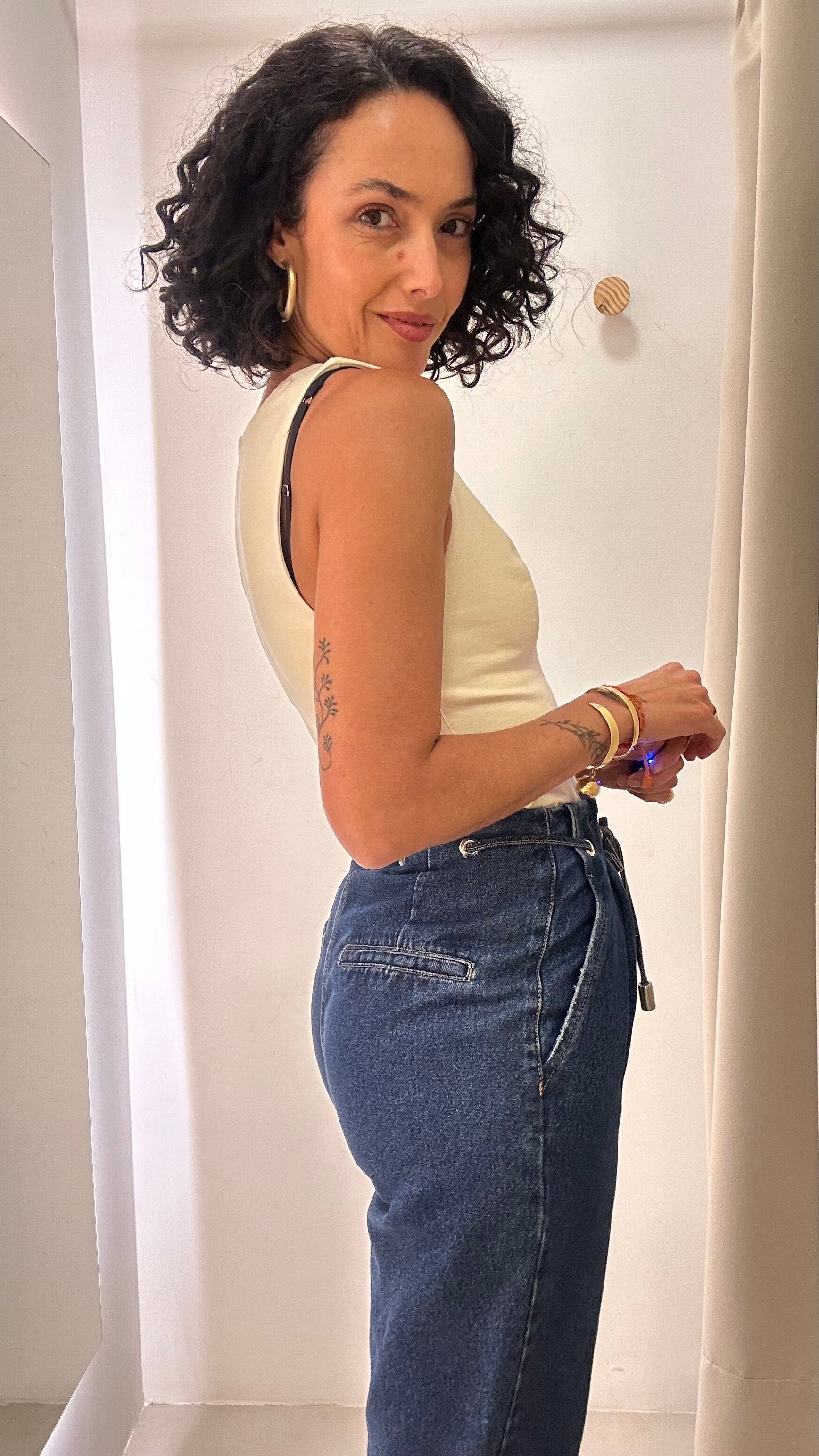 Cropped Voar