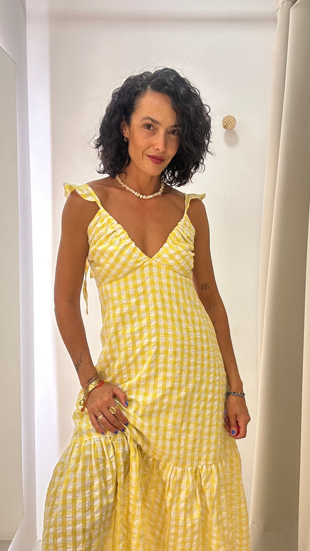Vestido Amarelo com Estampa Xadrez