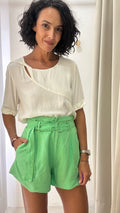 Short Verde Open