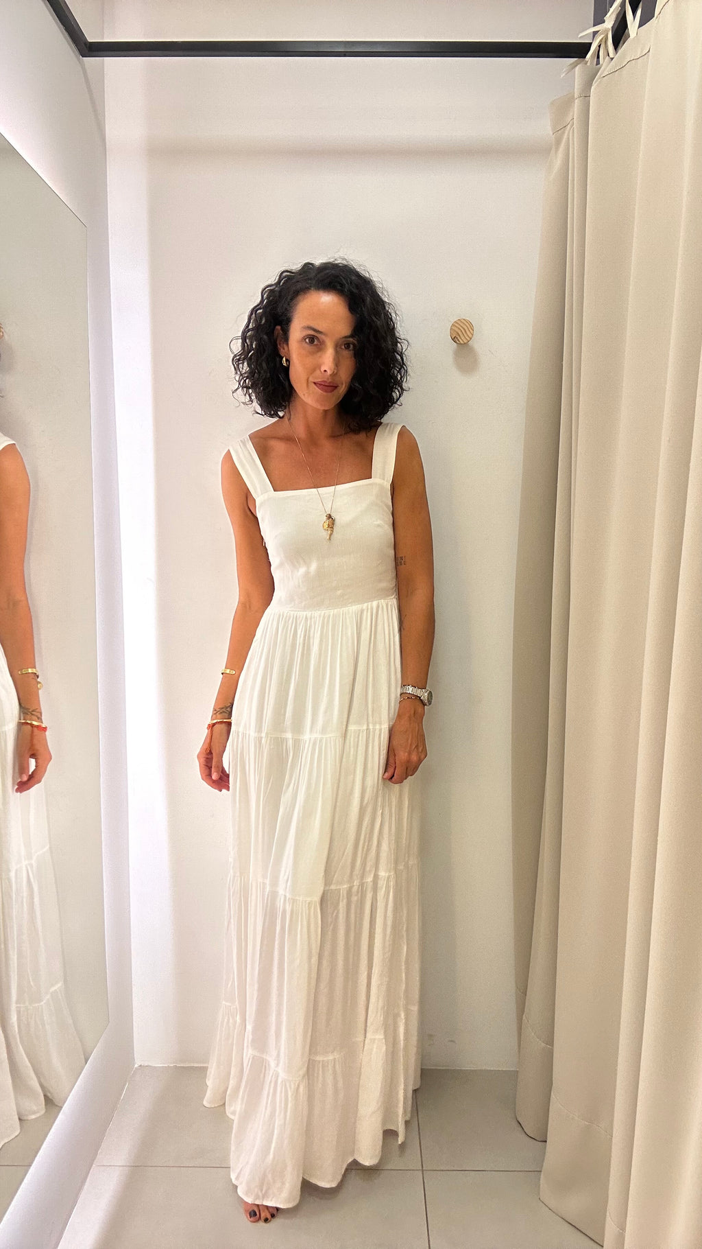 Vestido Longo Branco Comphy Wear