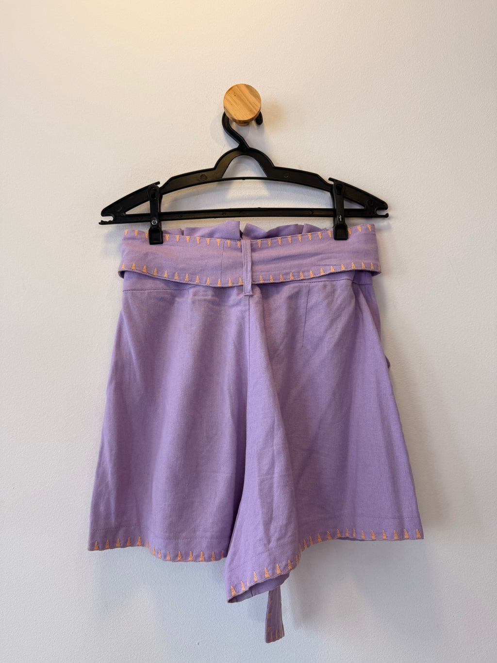 Short Lilás Maria Filó