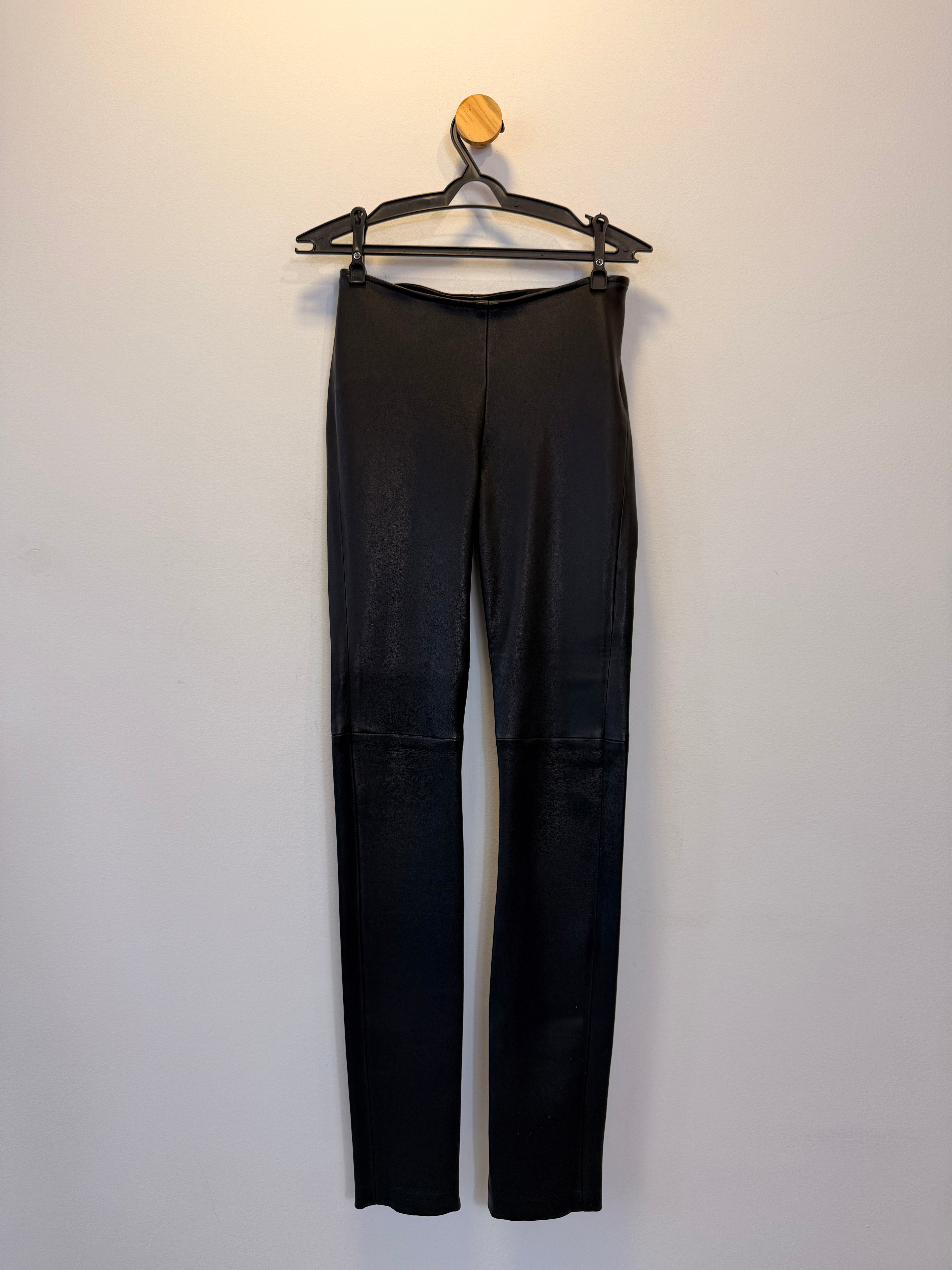 Calça de Couro Preta