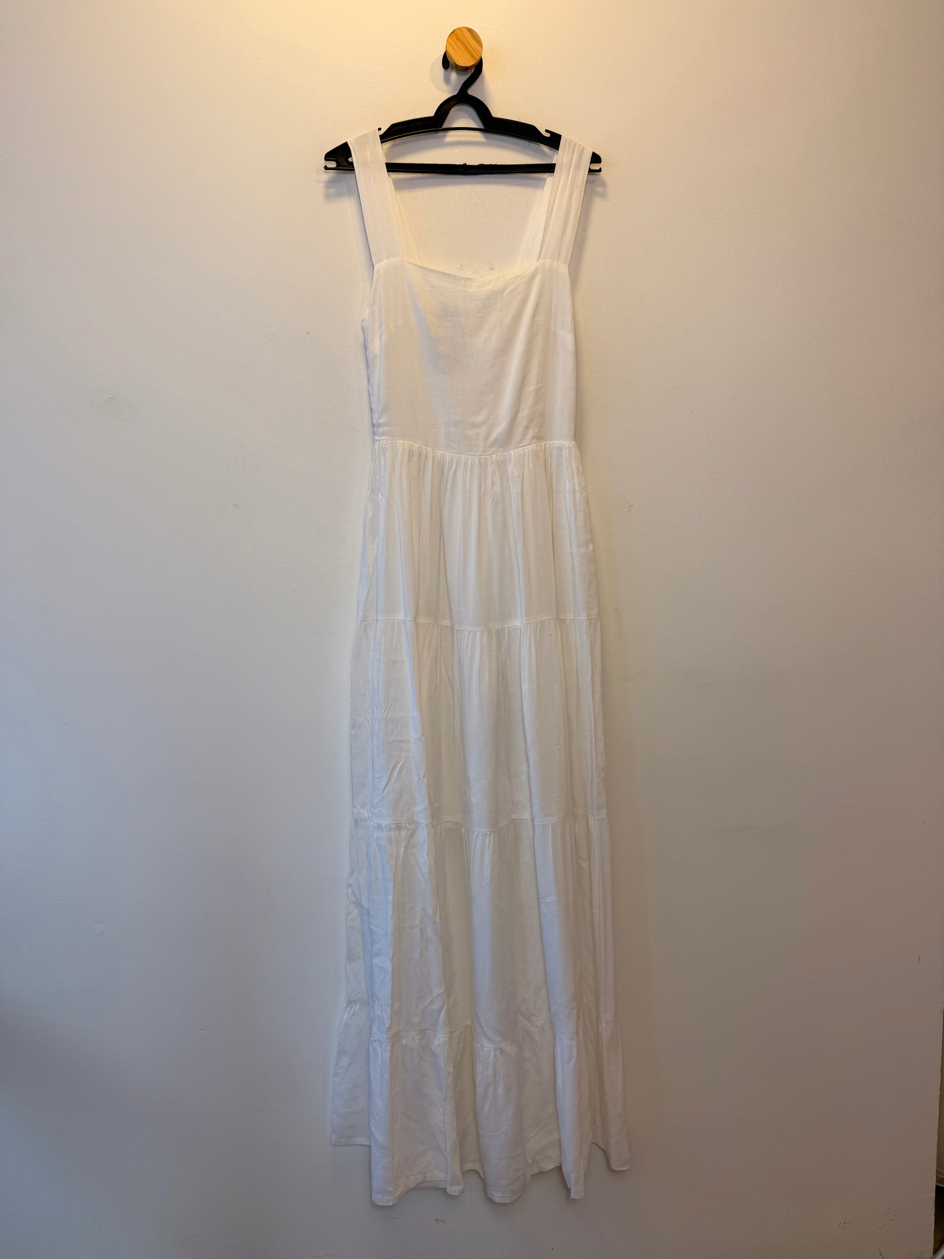 Vestido Longo Branco Comphy Wear