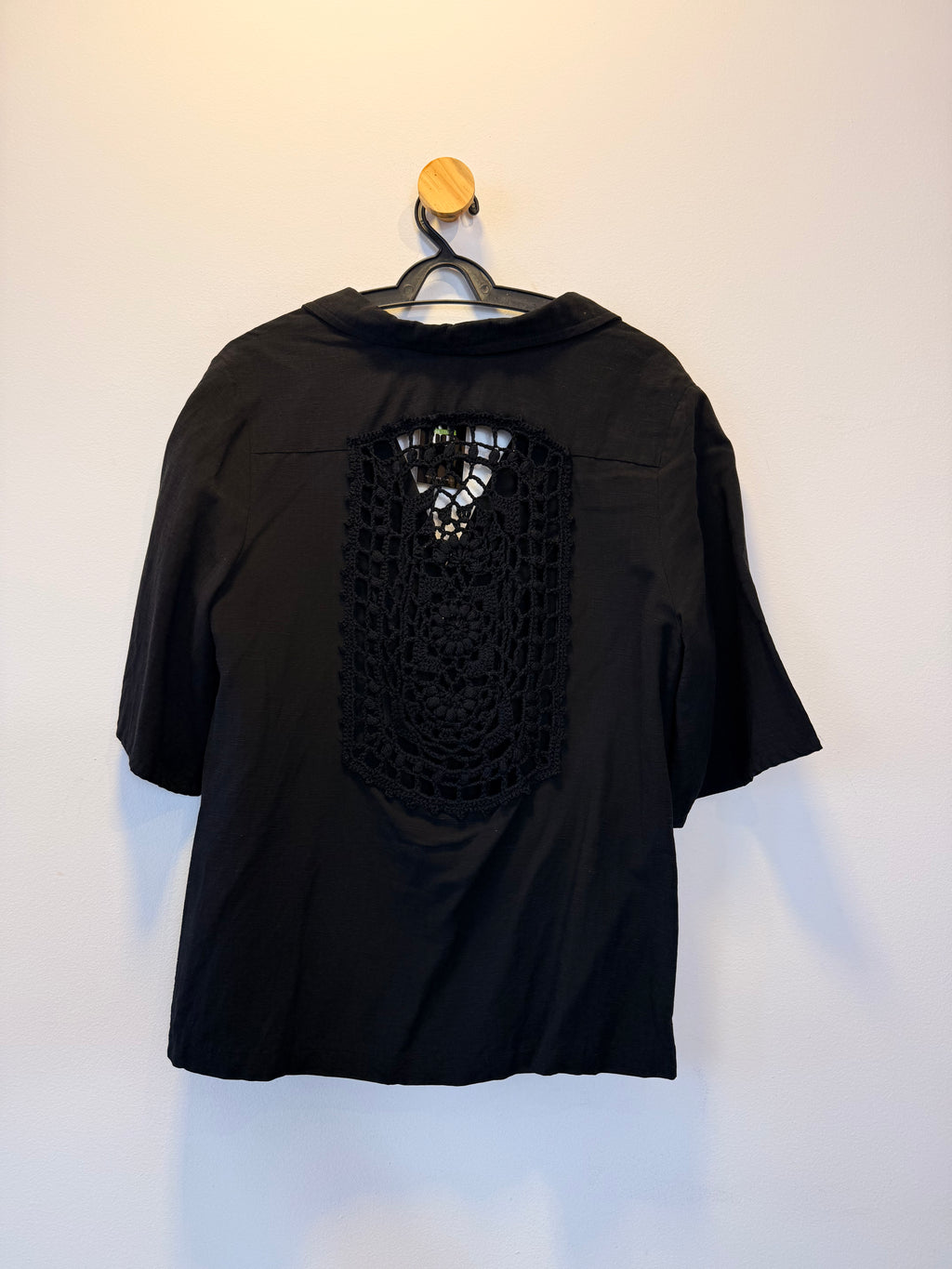 Camisa Manga Curta Preta Cantão
