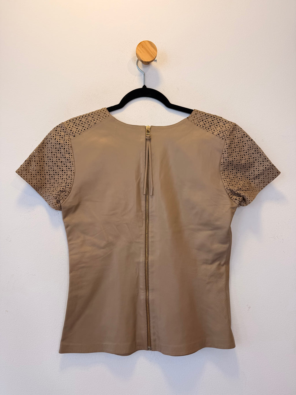 Blusa Bege Couro Legitímo Fran Deon