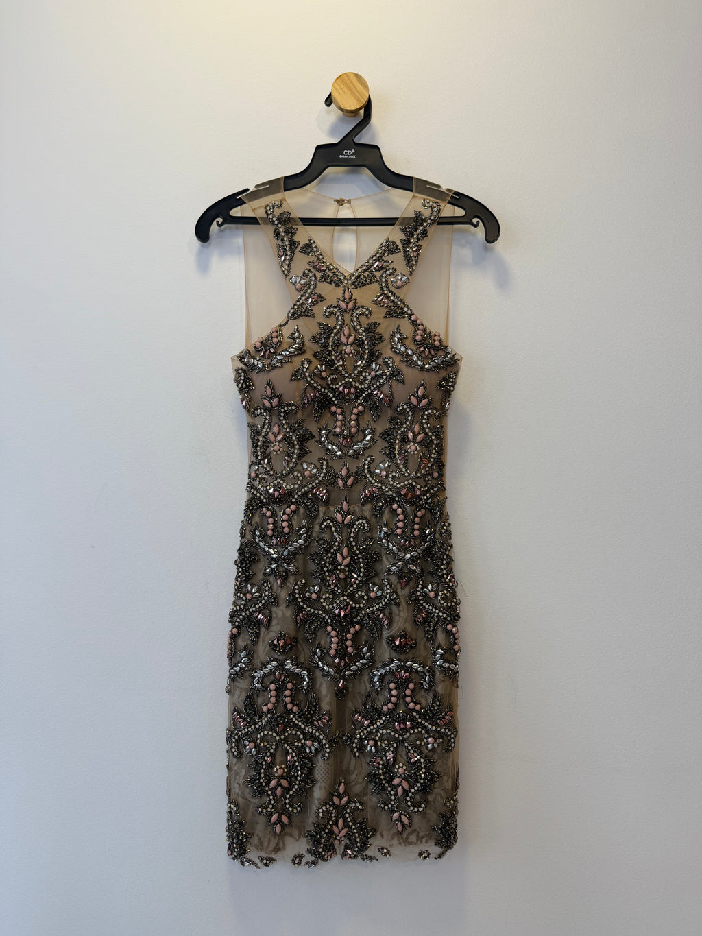 Vestido de Festa Curto em Tule Bordado com Pedraria
