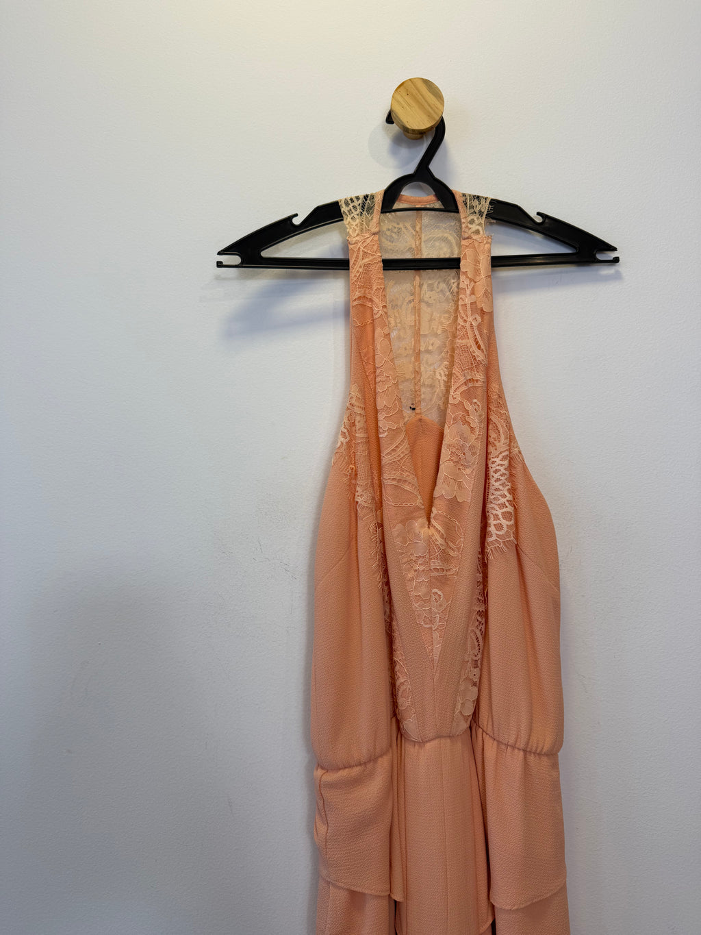 Vestido de Festa Salmão com Detalha em Renda