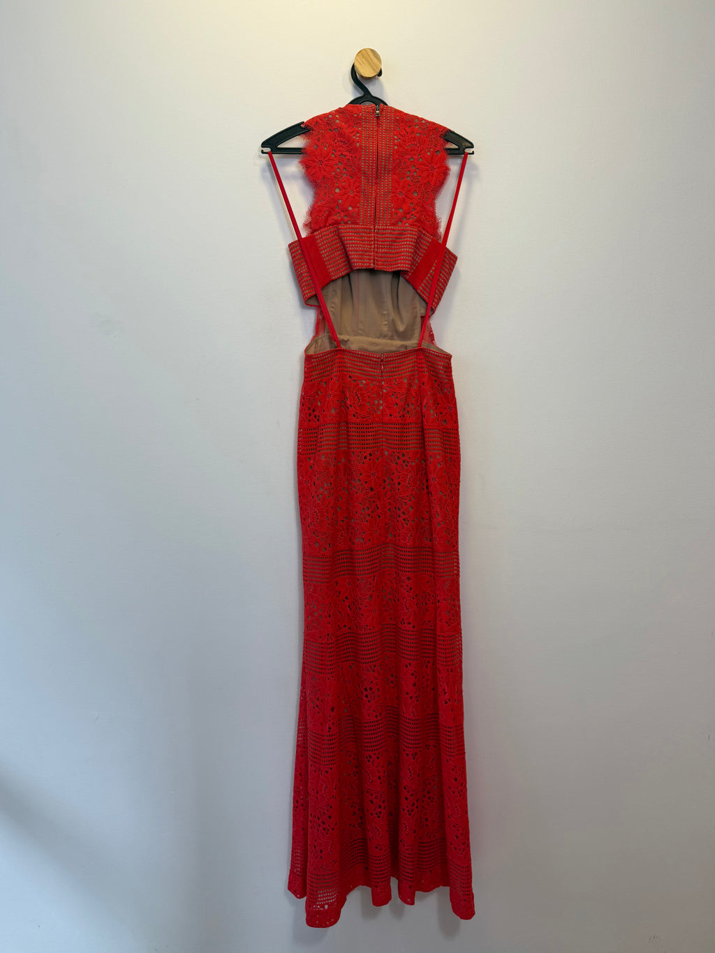Vestido Longo Vermelho em Renda