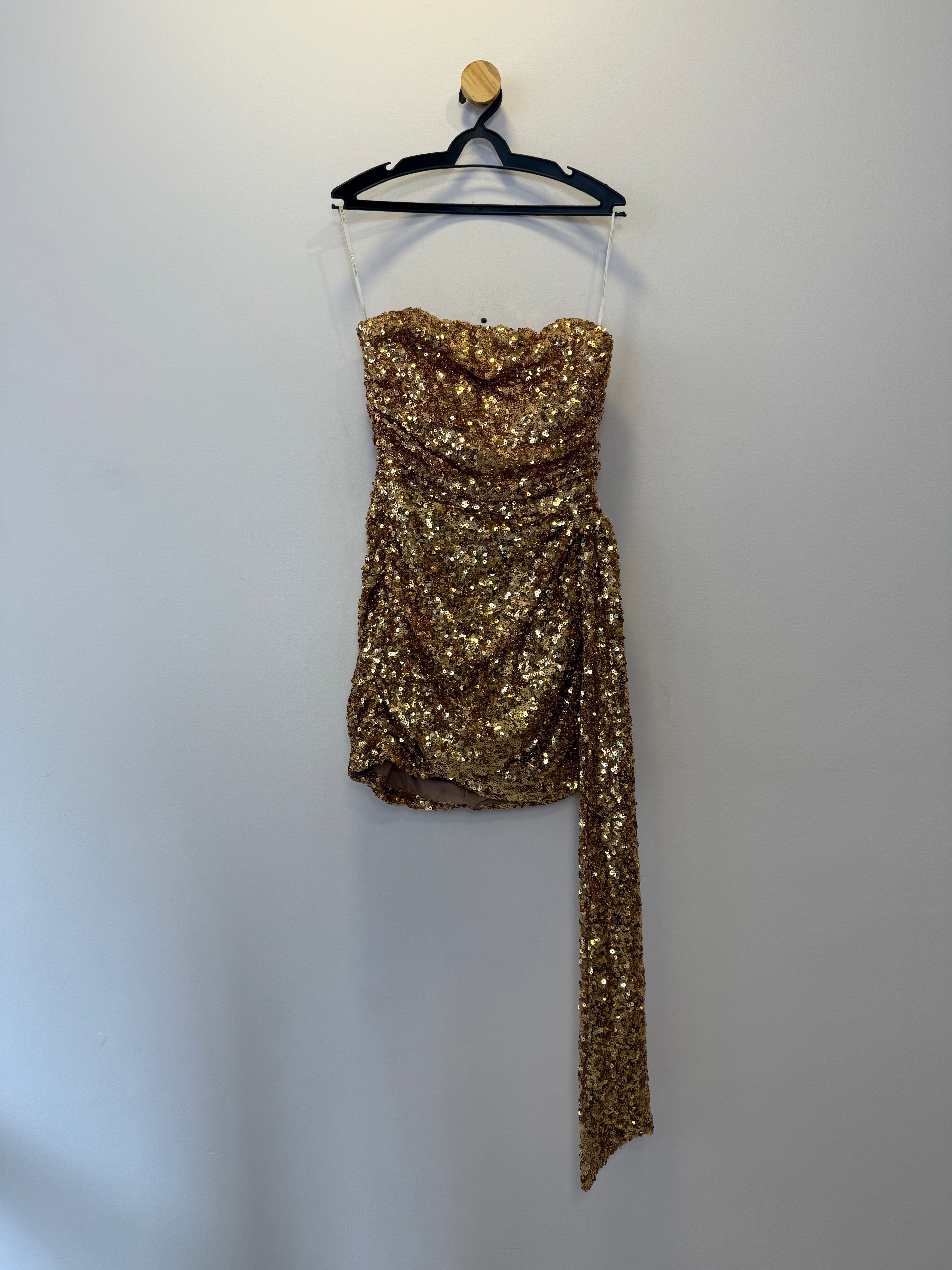Vestido de Festa Curto Dourado em Paete