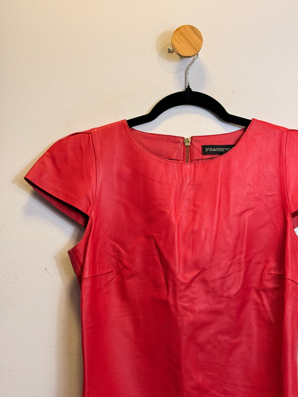 Blusa Vermelha Couro Fran Deon