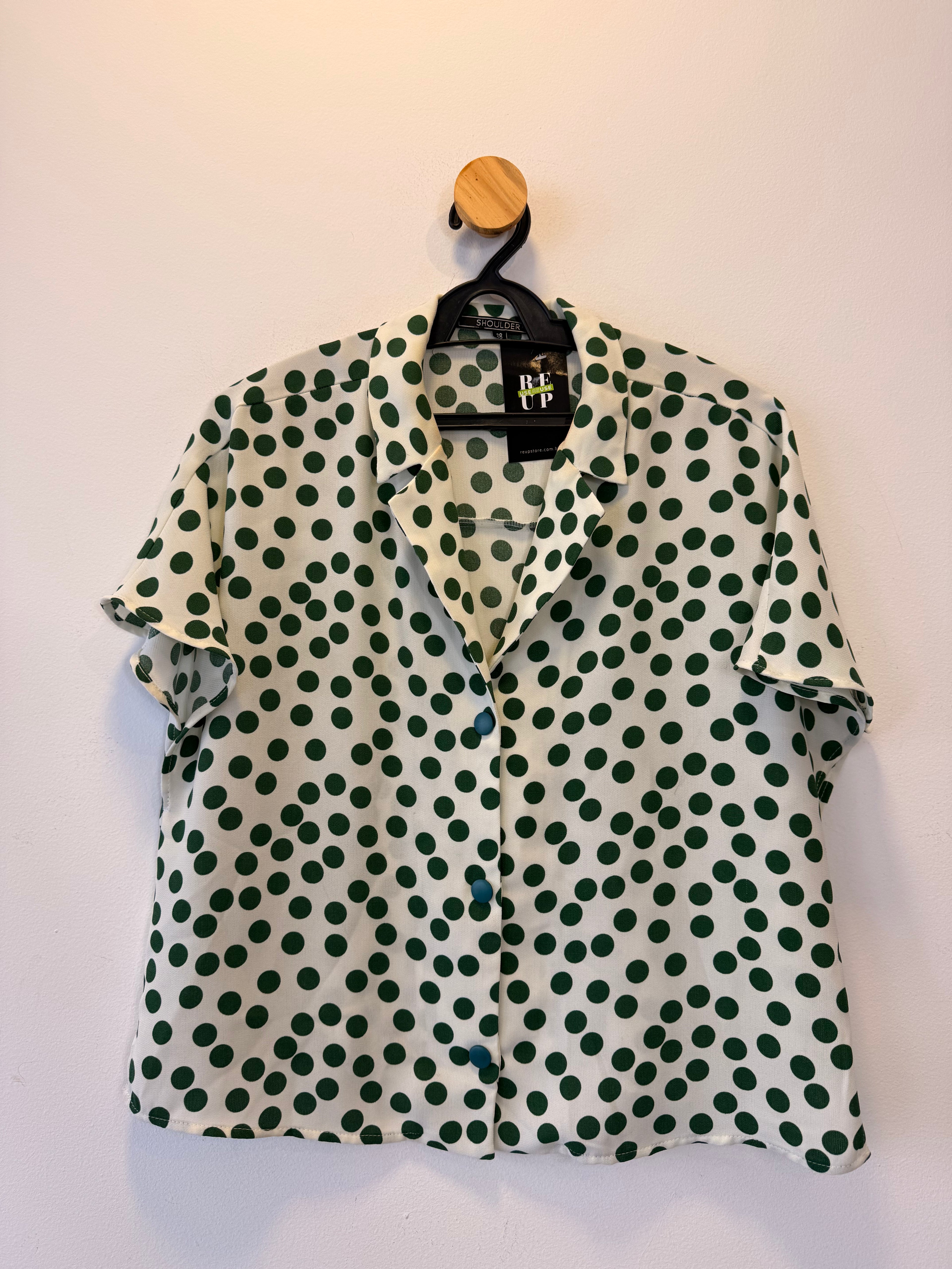 Camisa Manga Curta Shoulder