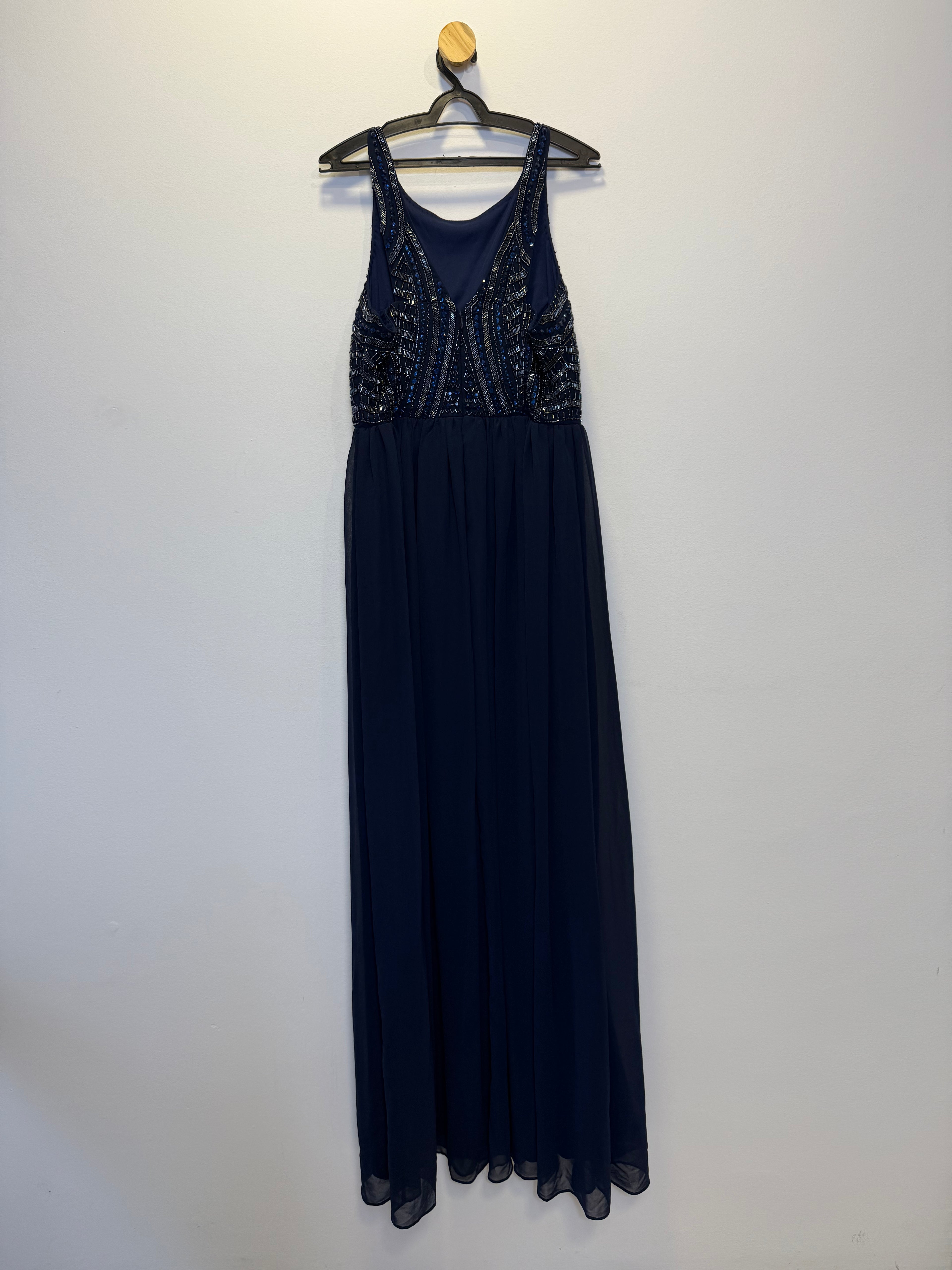 Vestido de Festa Longo Preto Busto Bordado