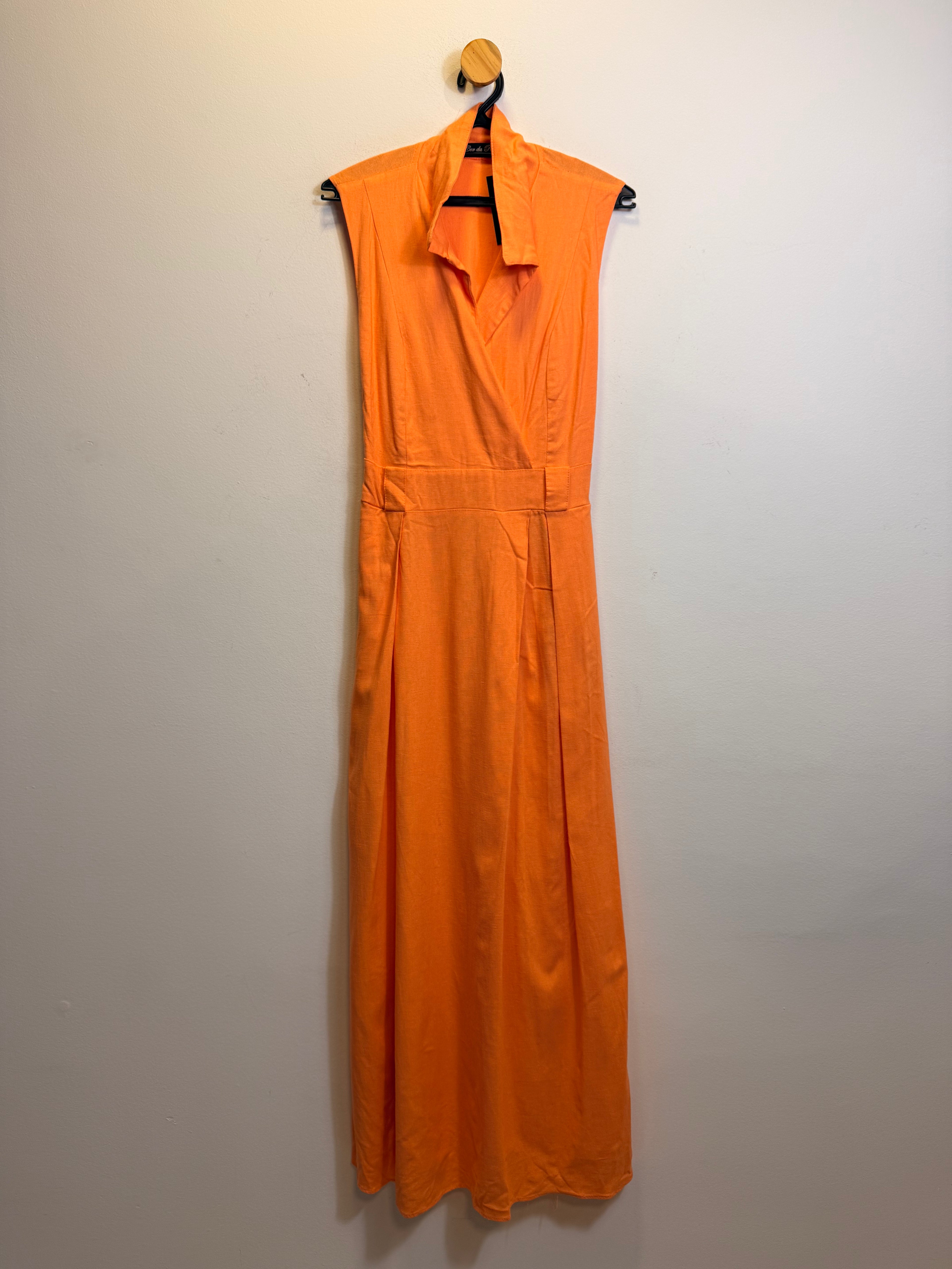 Vestido Laranja Cor da Roupa