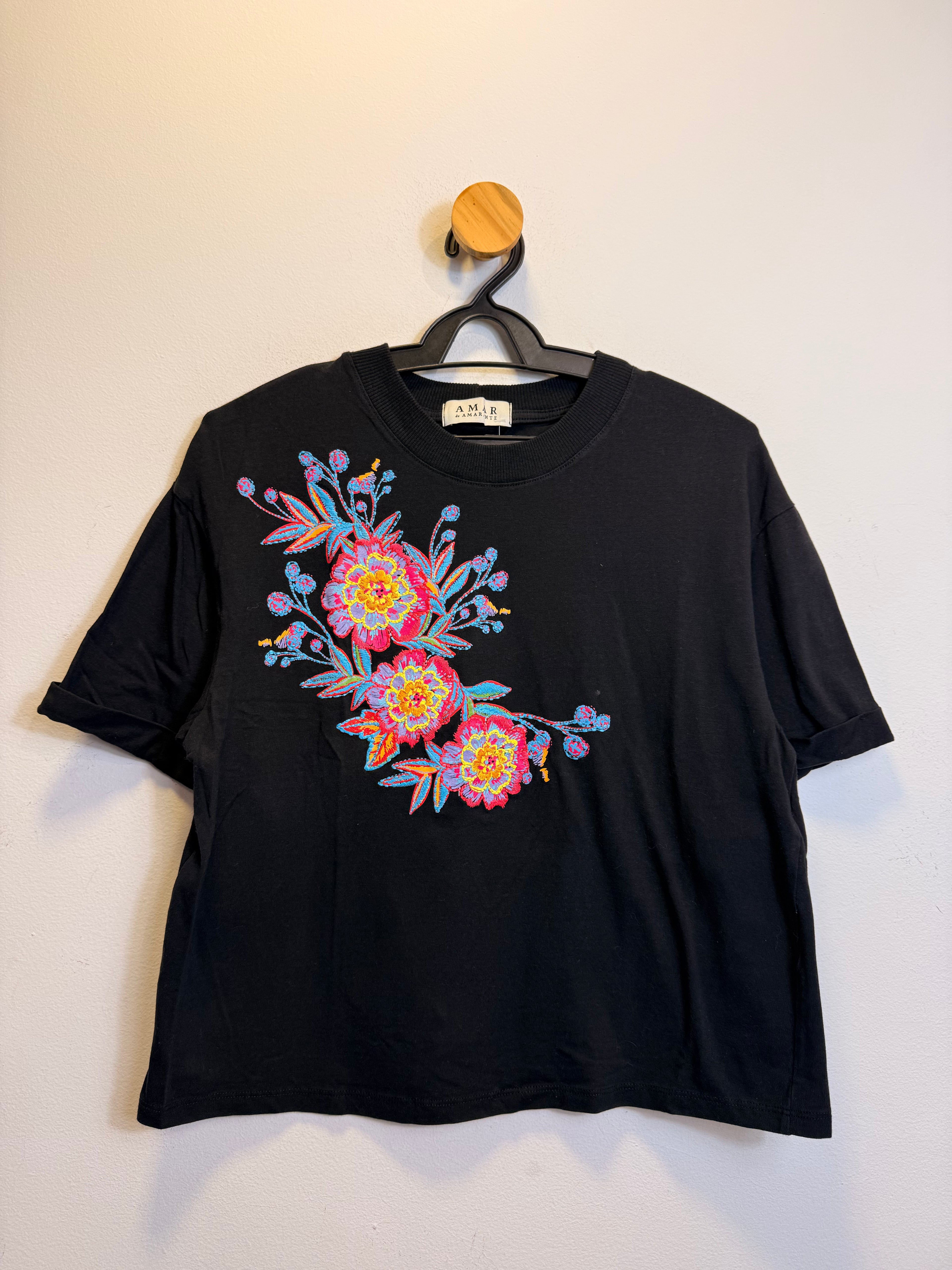 Blusa Preta Amarante