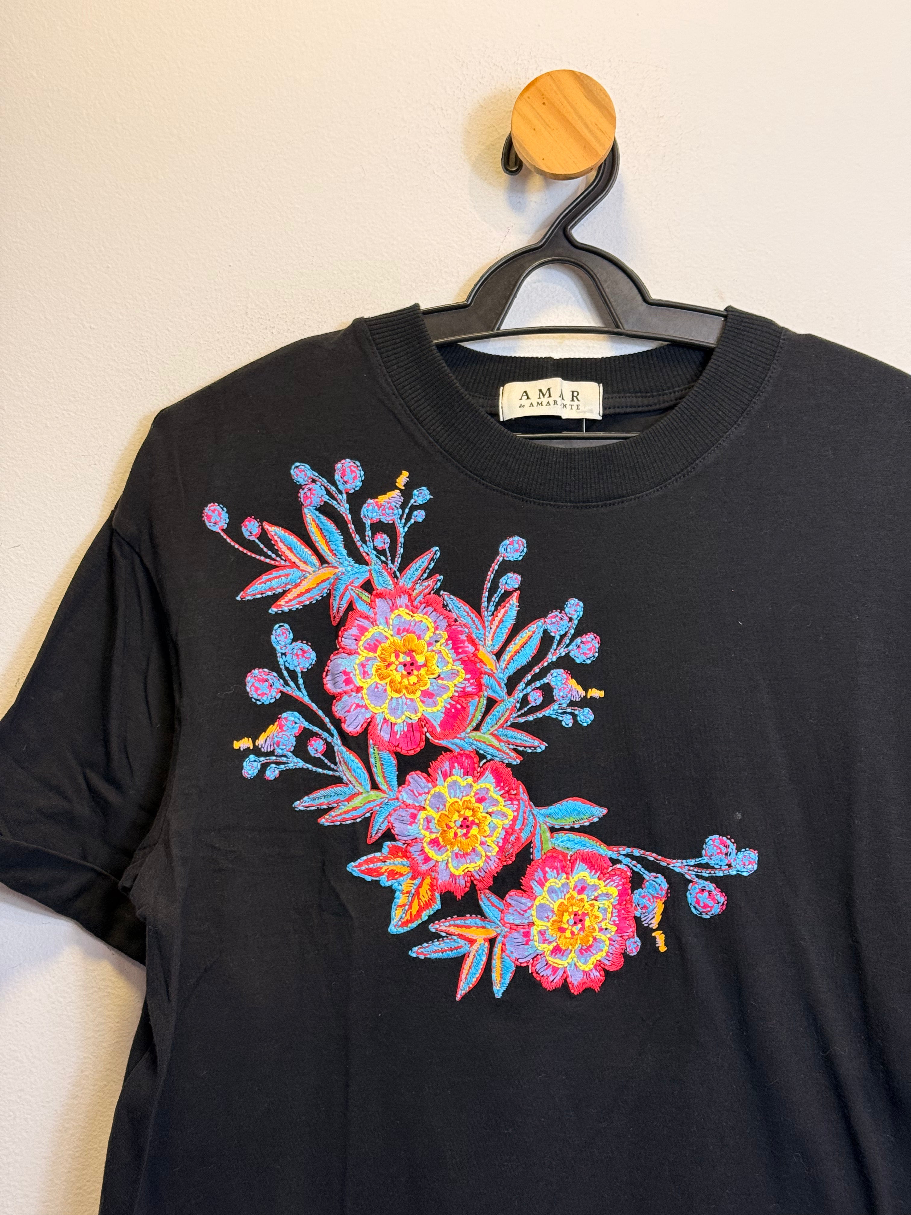 Blusa Preta Amarante