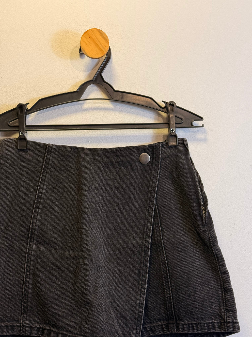 Short Saia Preto Stradivarius