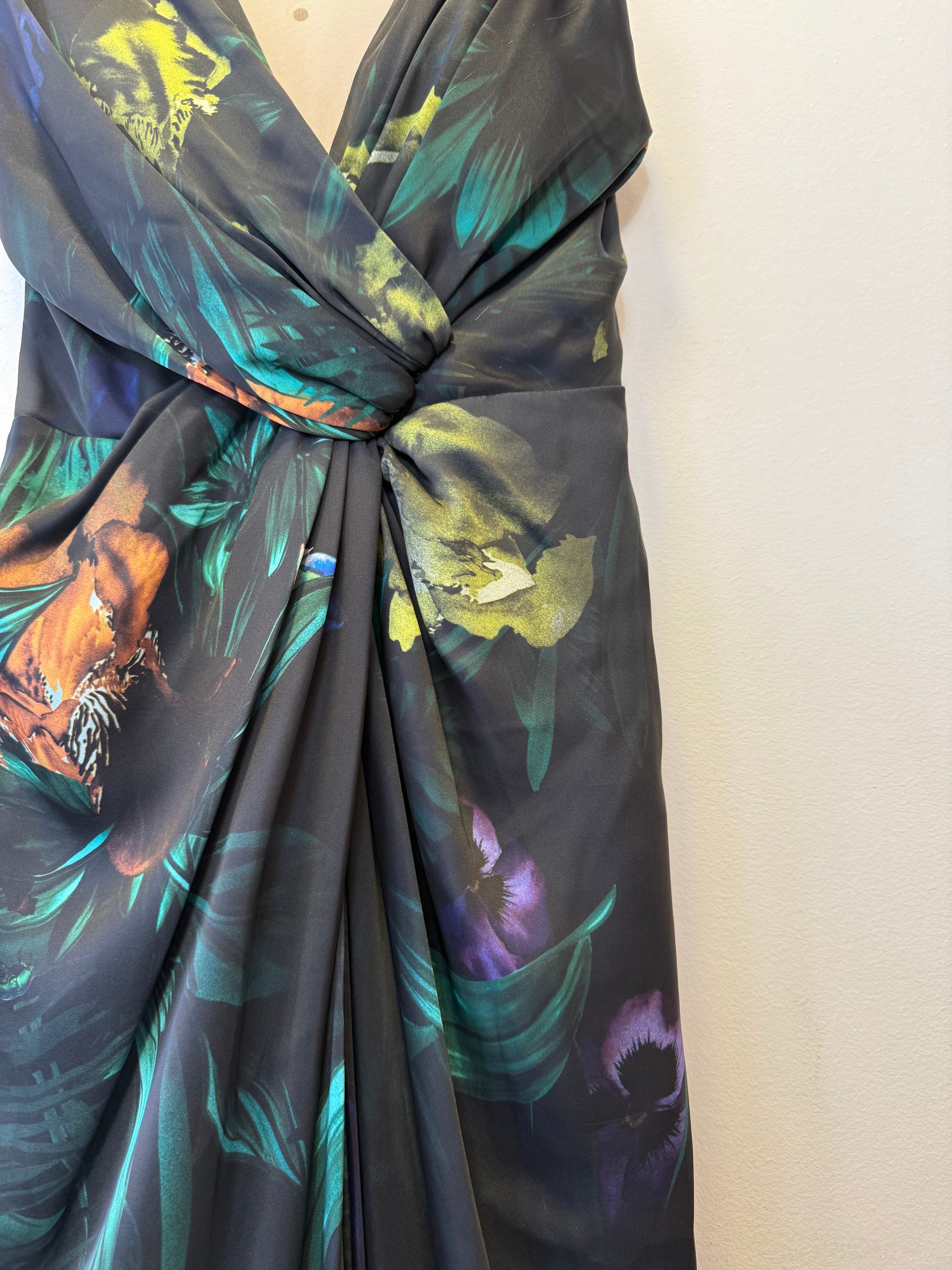 Vestido de Festa Longo Estampado com Tule