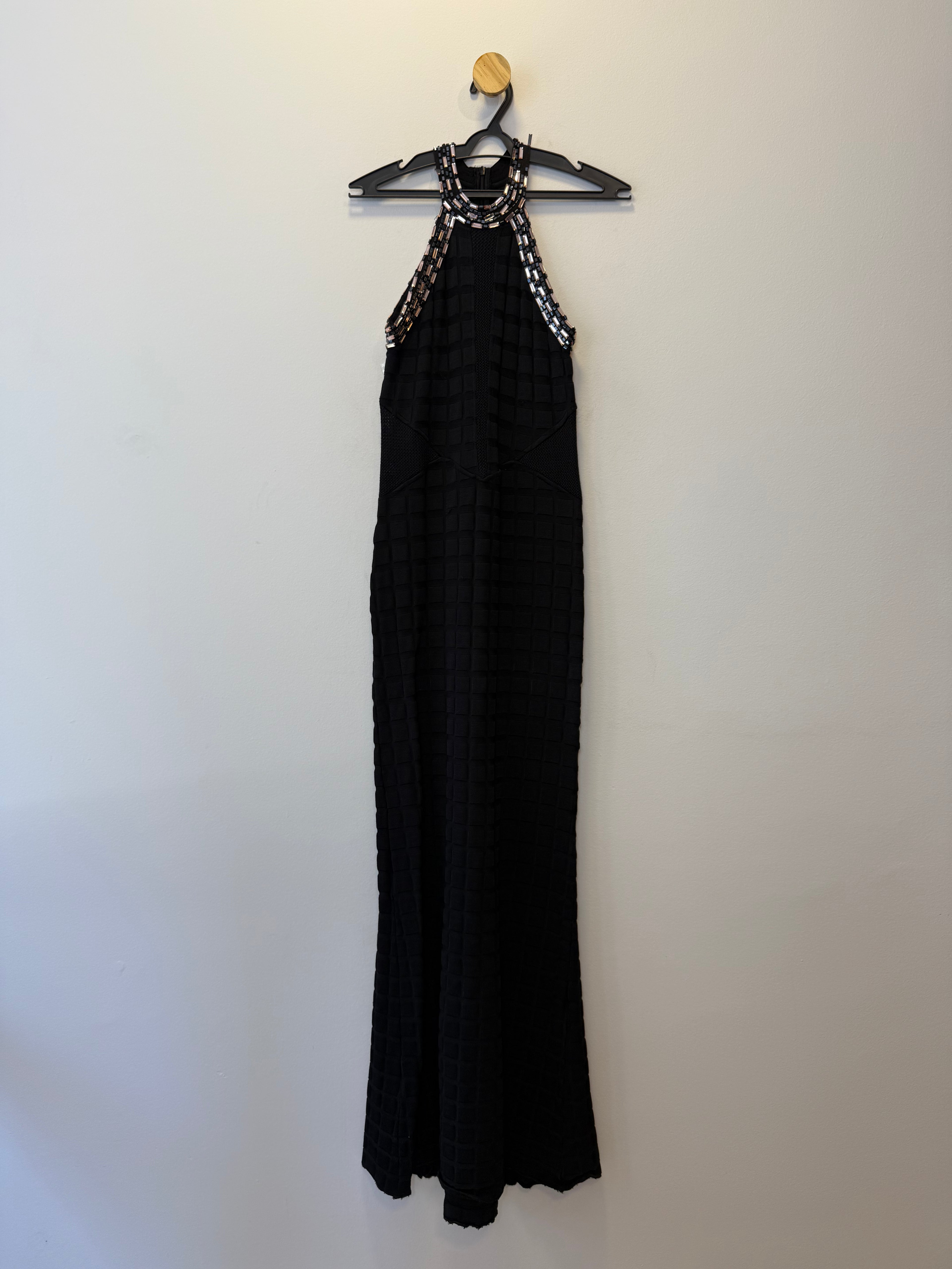 Vestido de Festa Longo Preto Pedraria na Gola
