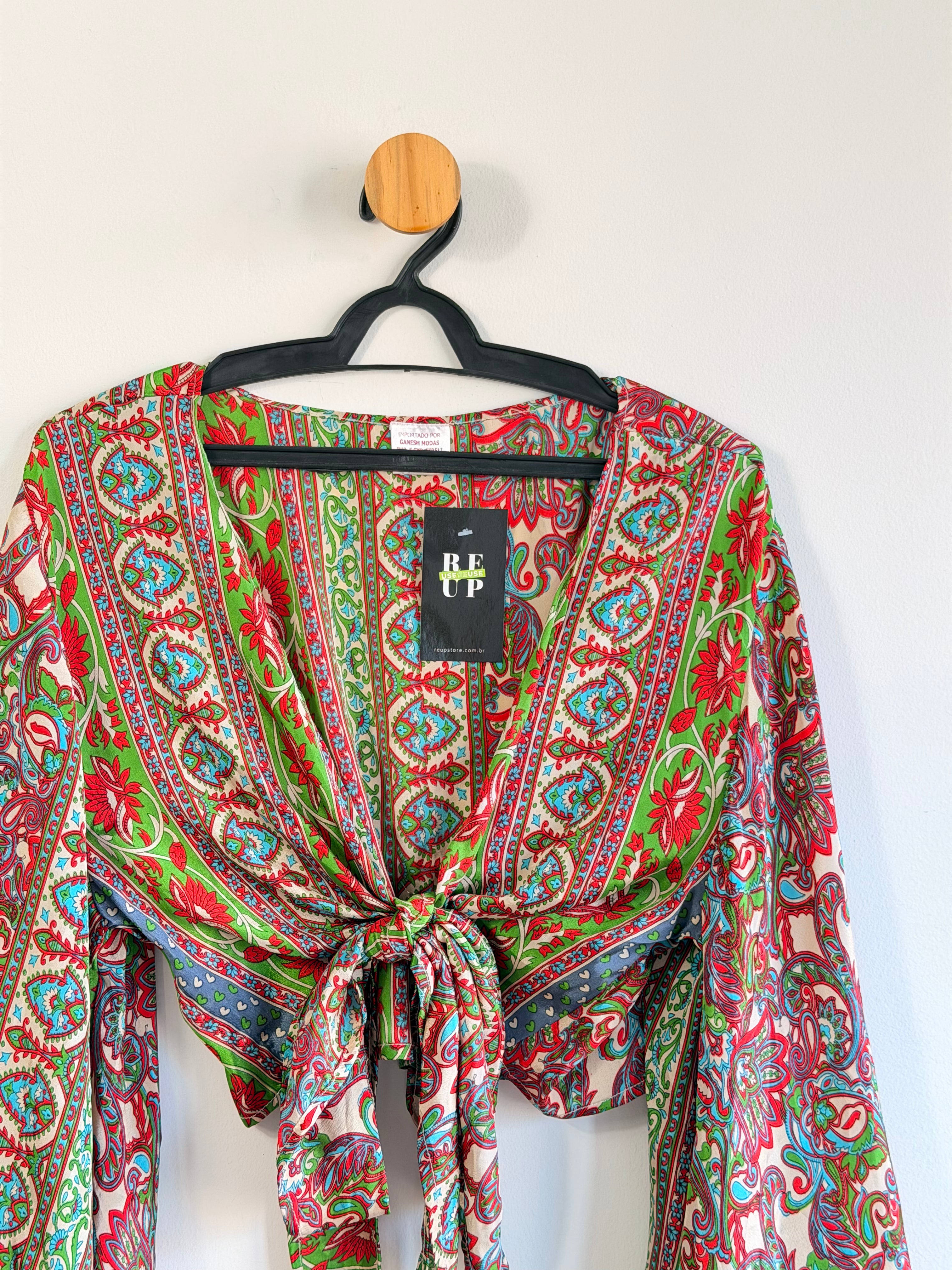 Blusa Estampada com Amarração Frontal