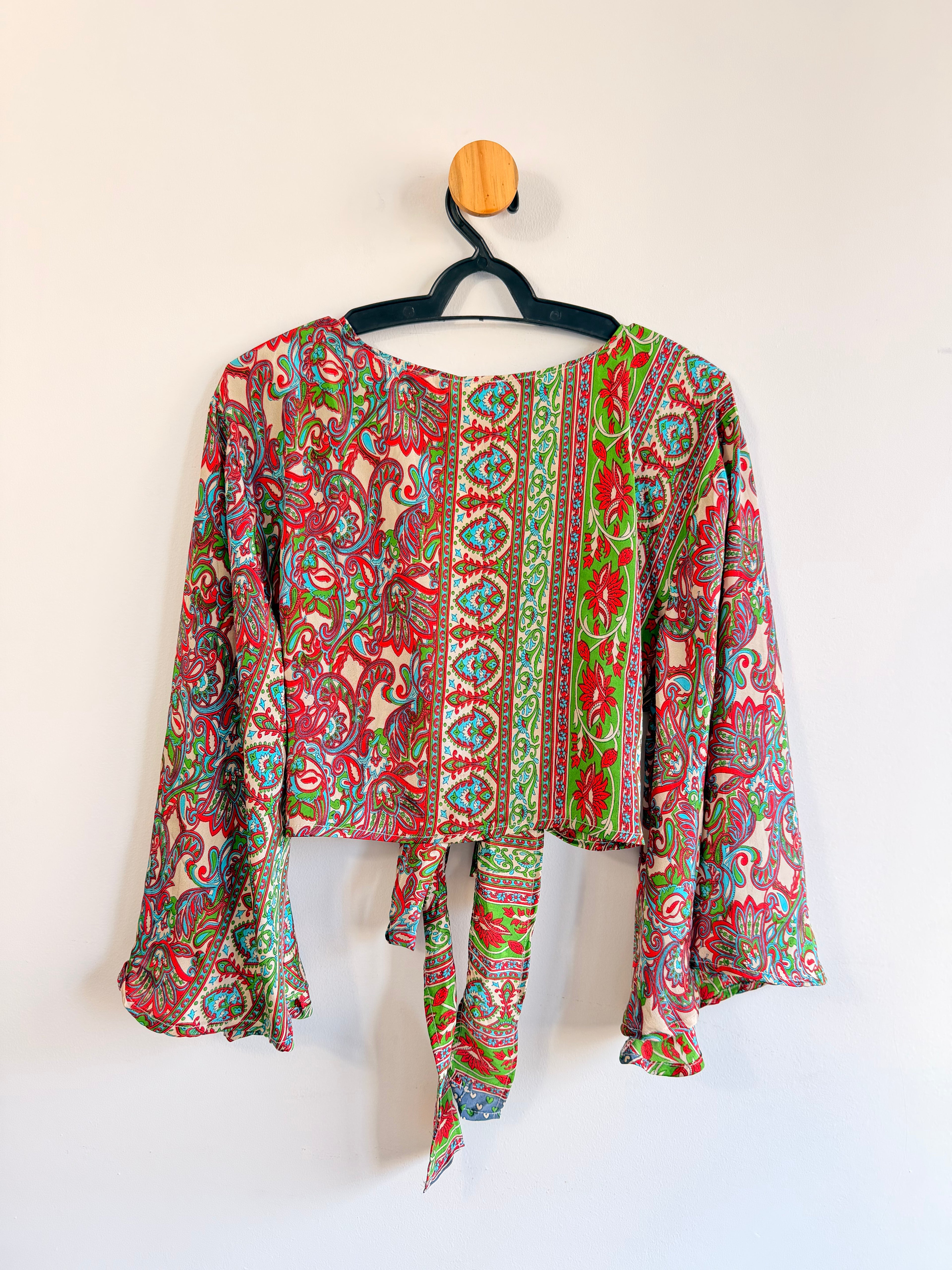 Blusa Estampada com Amarração Frontal