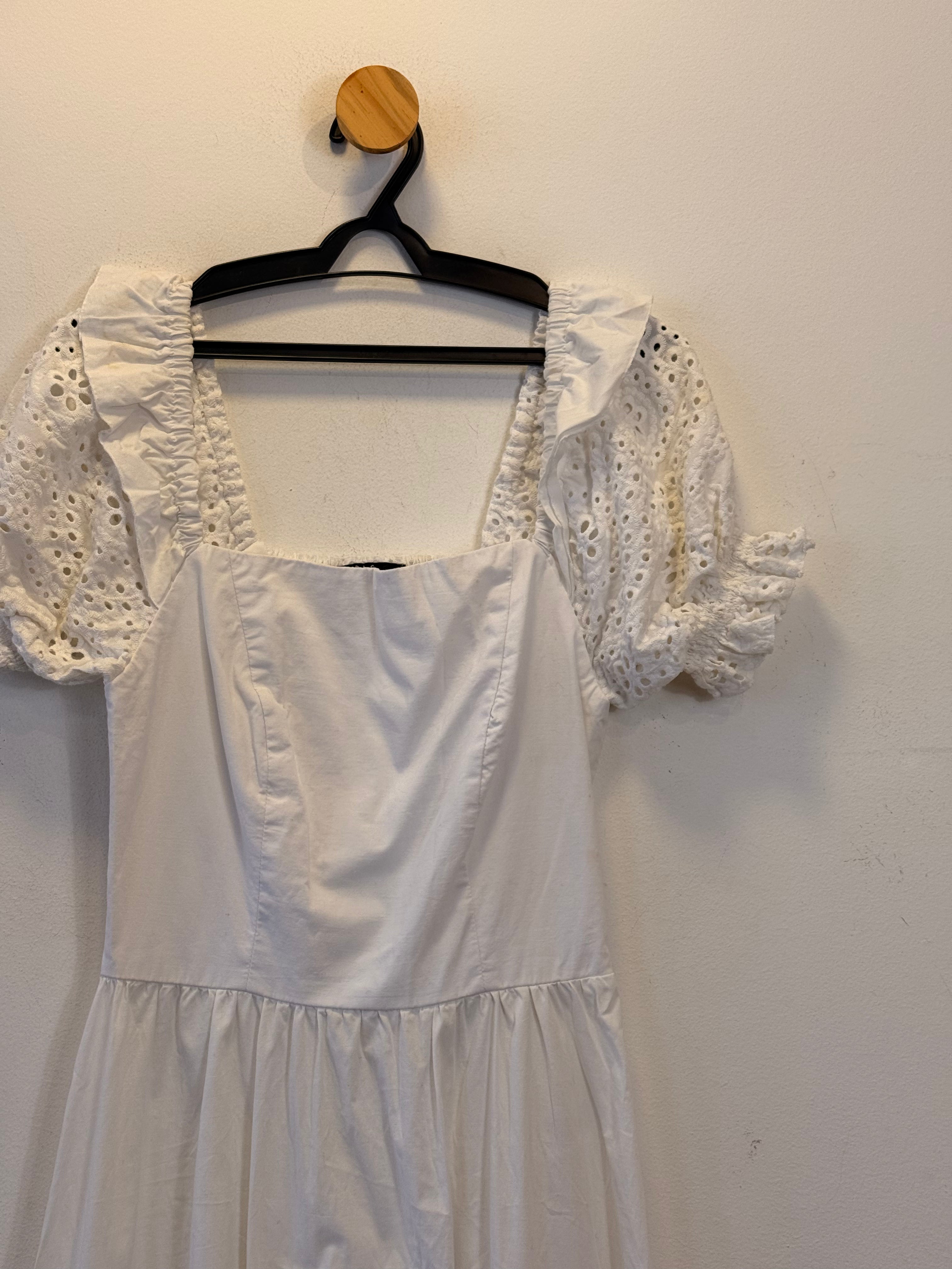 Vestido Branco Yolo Brands
