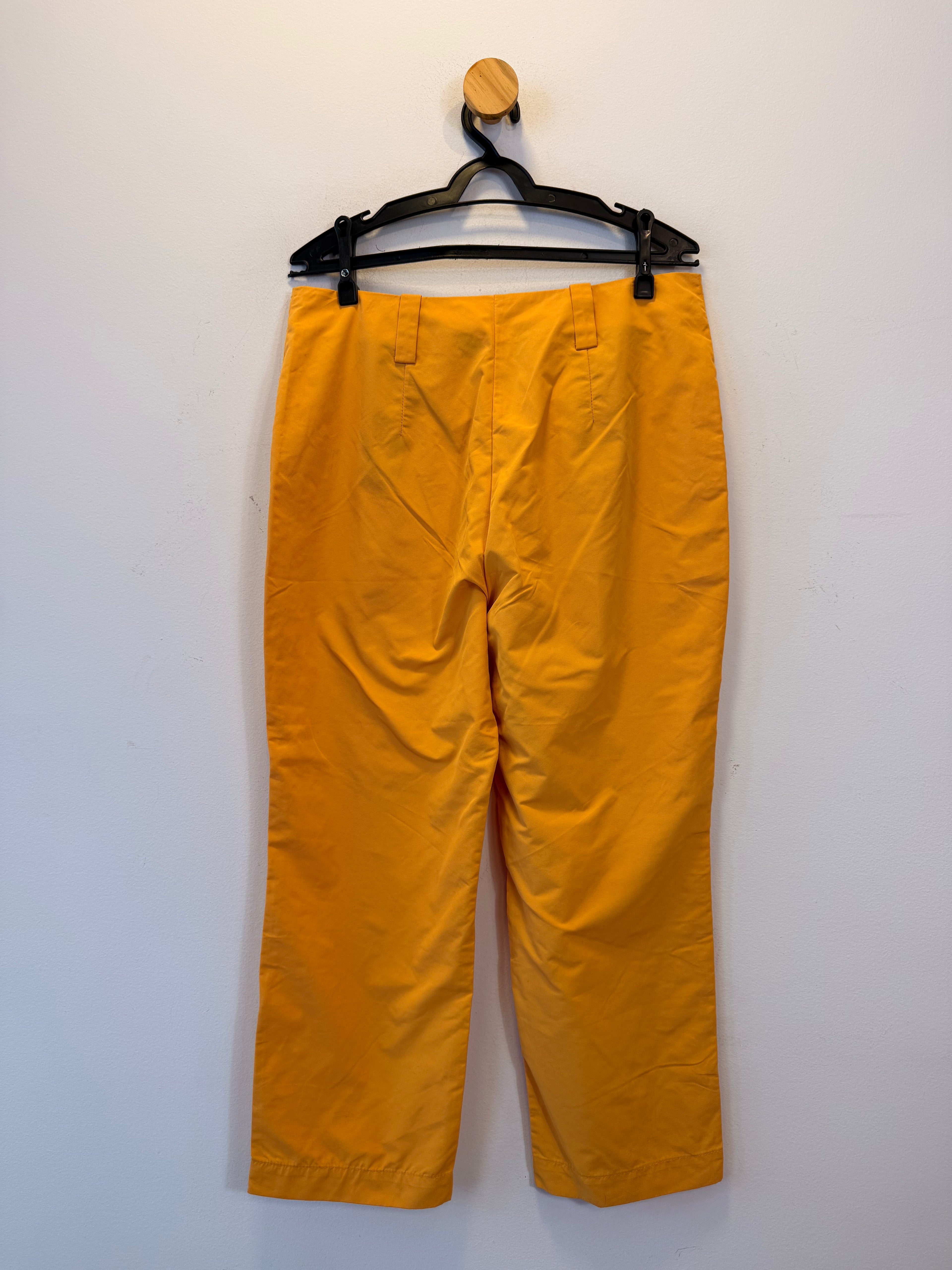 Calça Laranja Uma