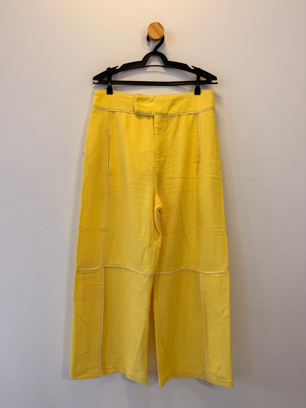 Calça Amarela Cris Barros