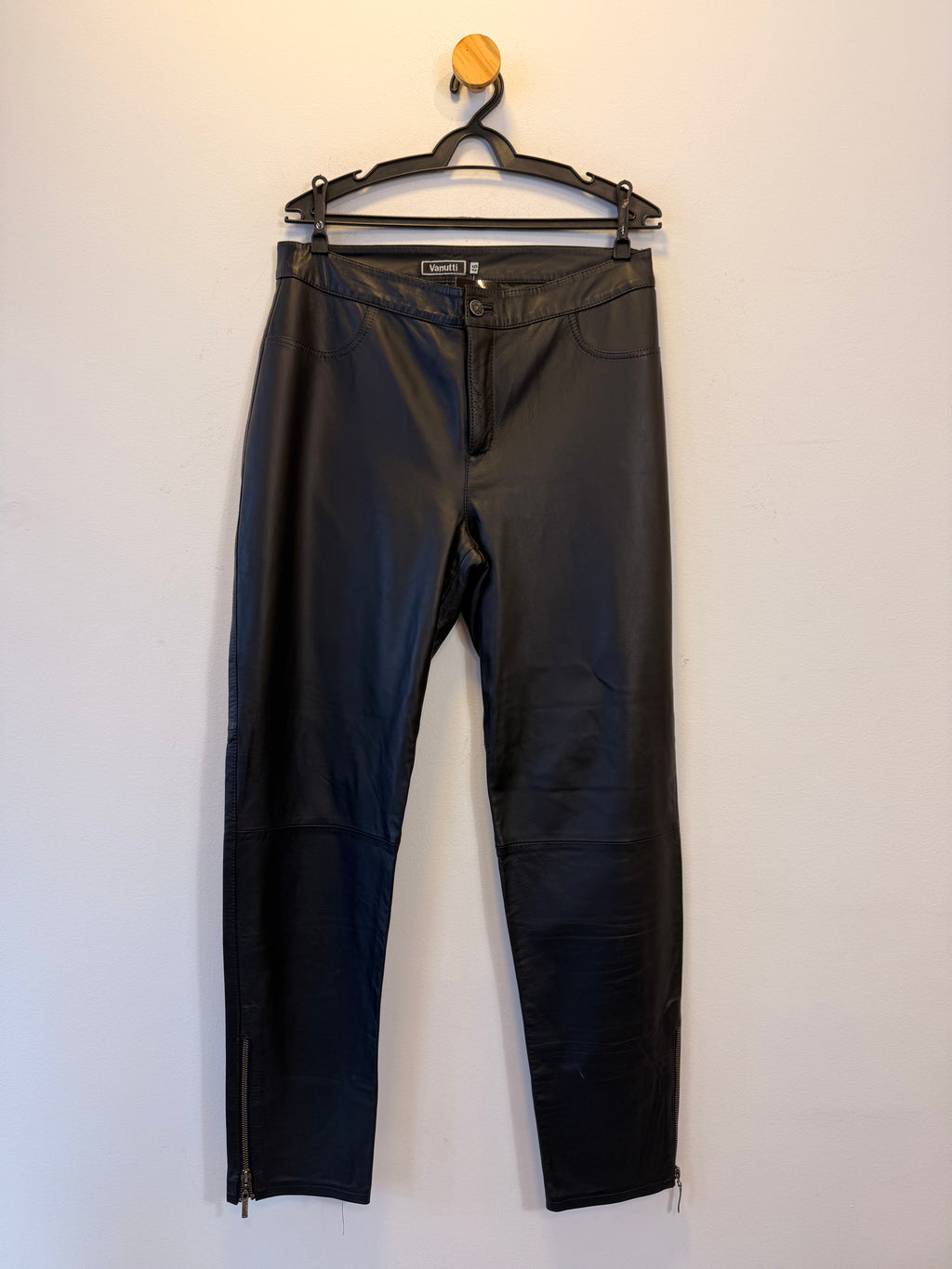 Calça de Couro Preta Vanutti