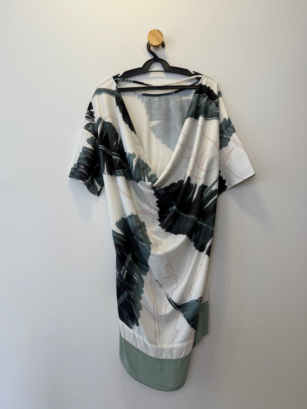 Vestido Estampado Decote Posterior