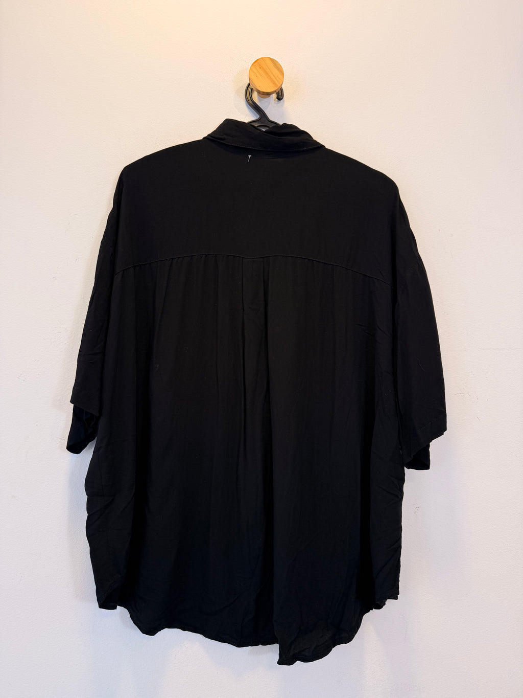 Camisa Manga Curta Preta