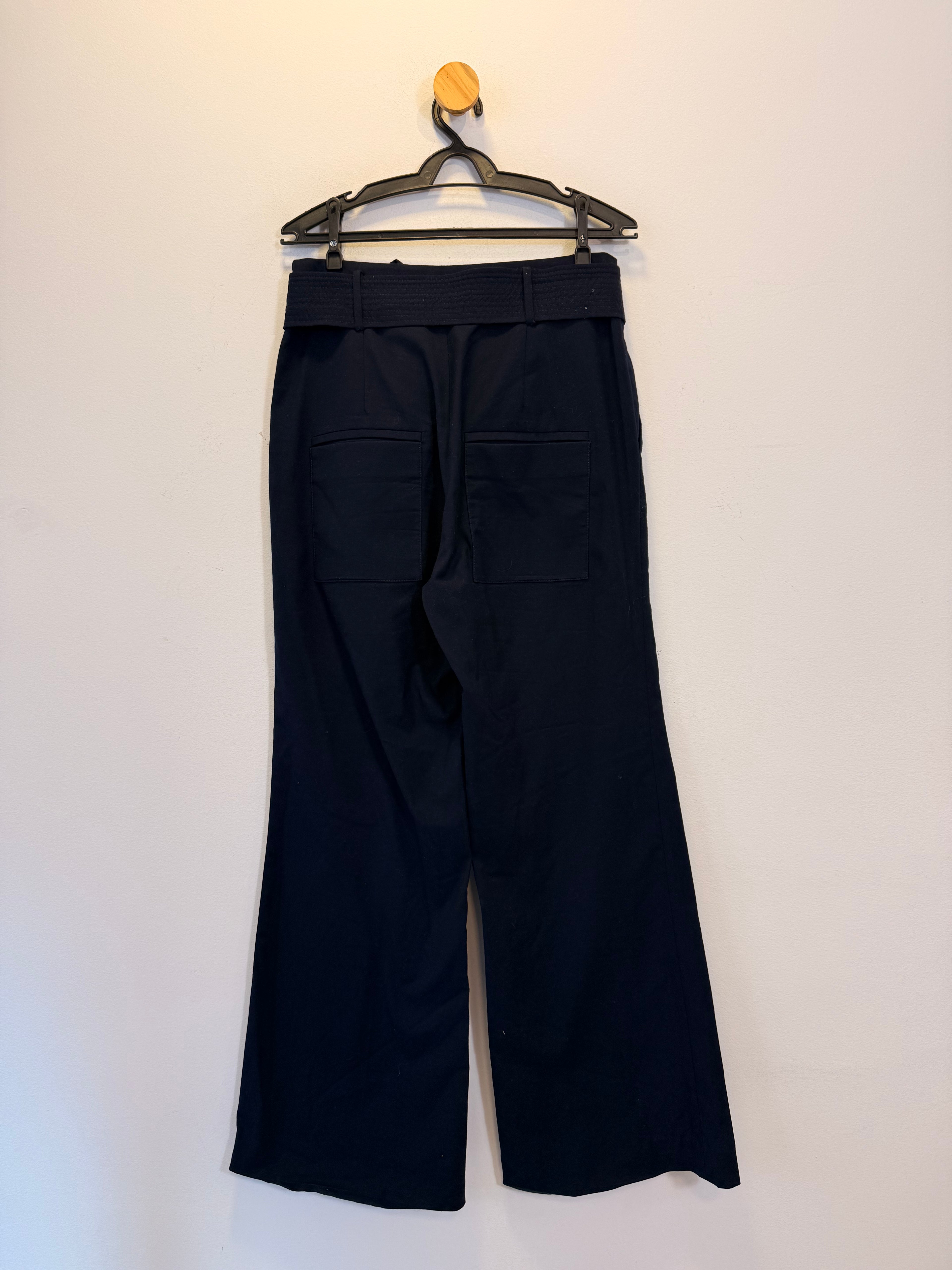 Calça Preta Le Lis Blanc