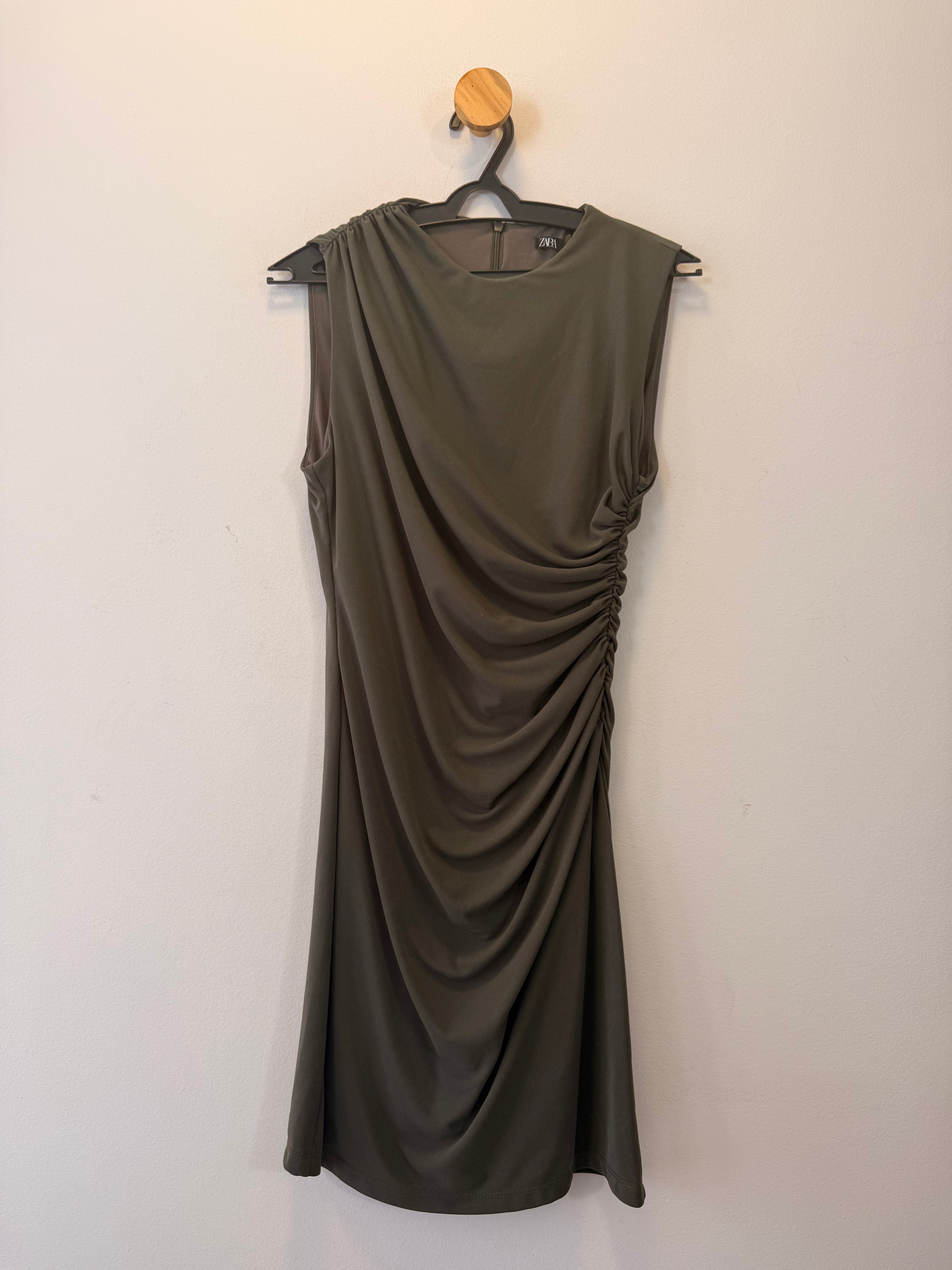Vestido Curto Zara