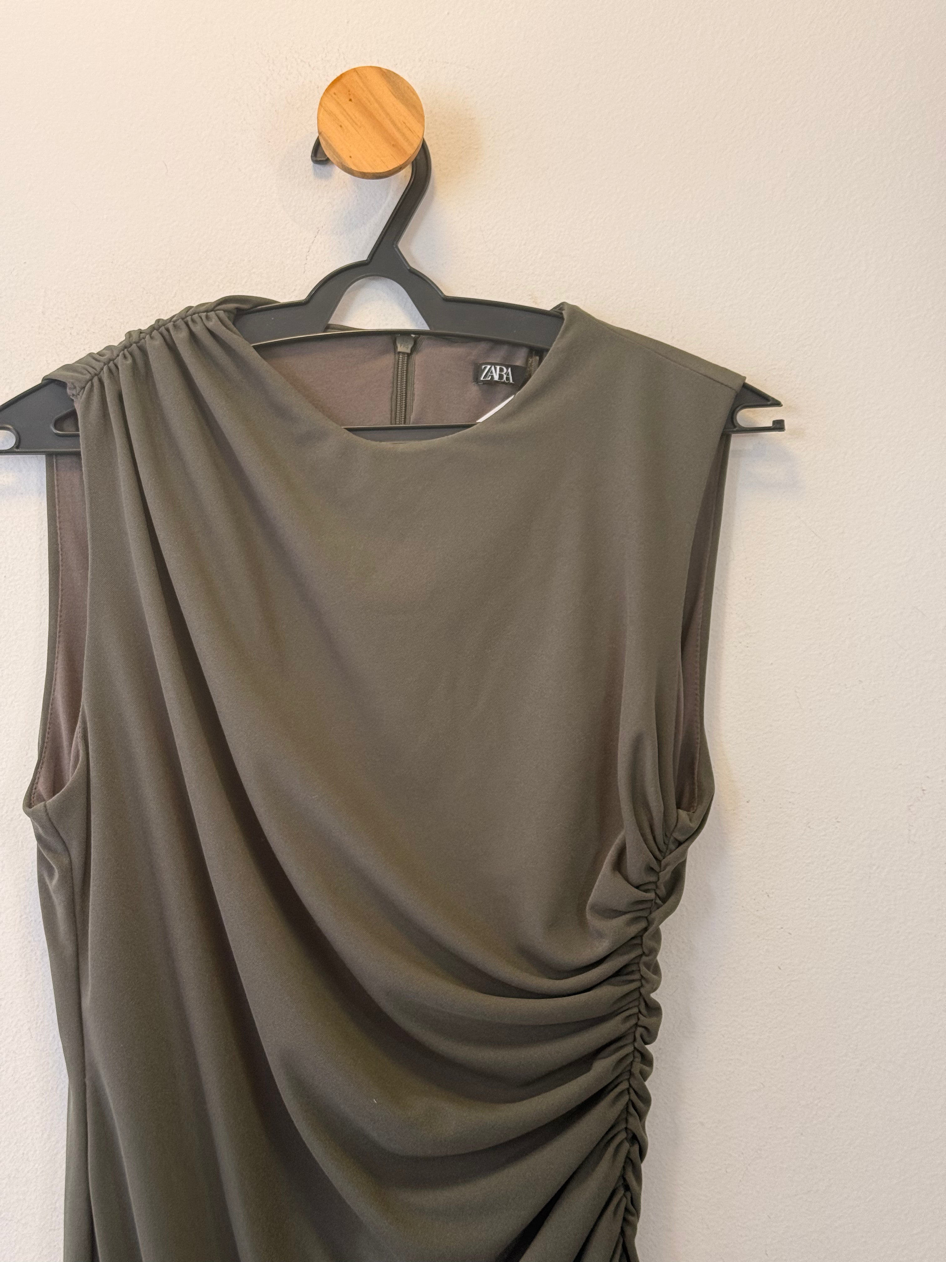 Vestido Curto Zara