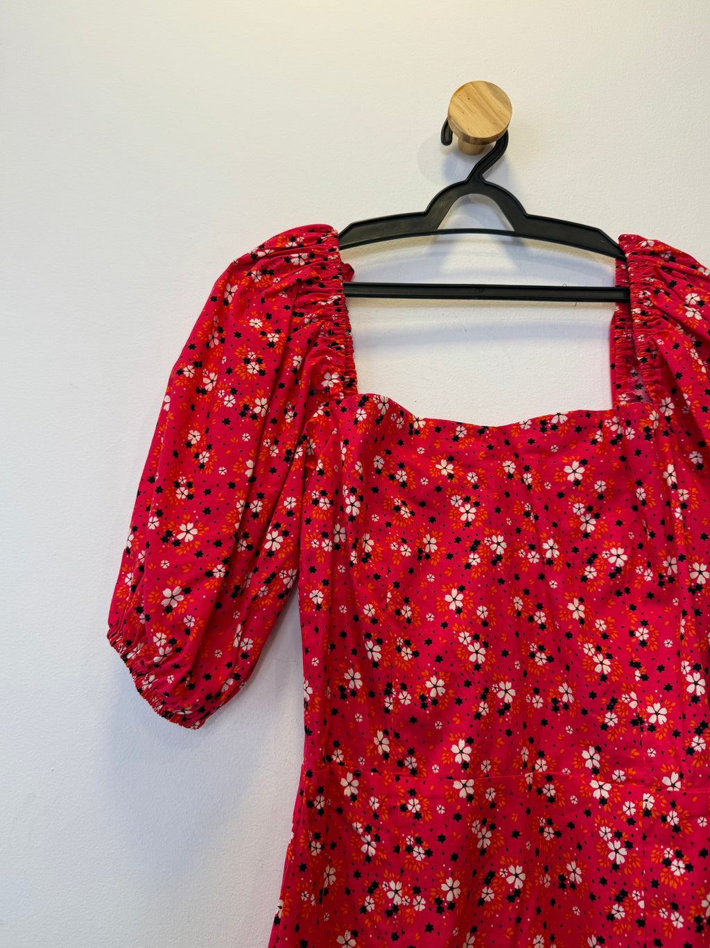 Vestido Vermelho Floral