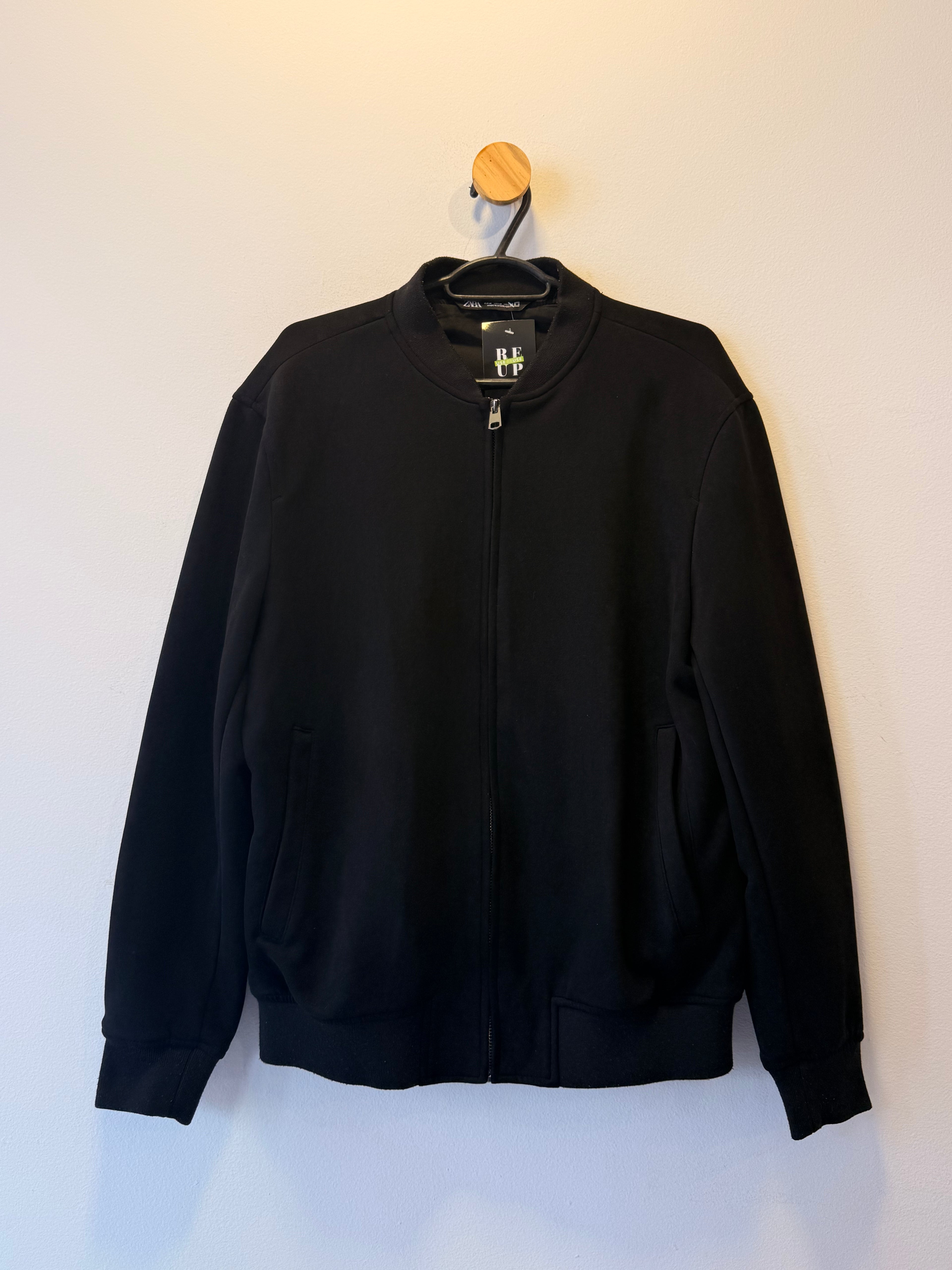 Jaqueta Estilo Bomber Preta Zara