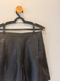 Short Preto de Couro