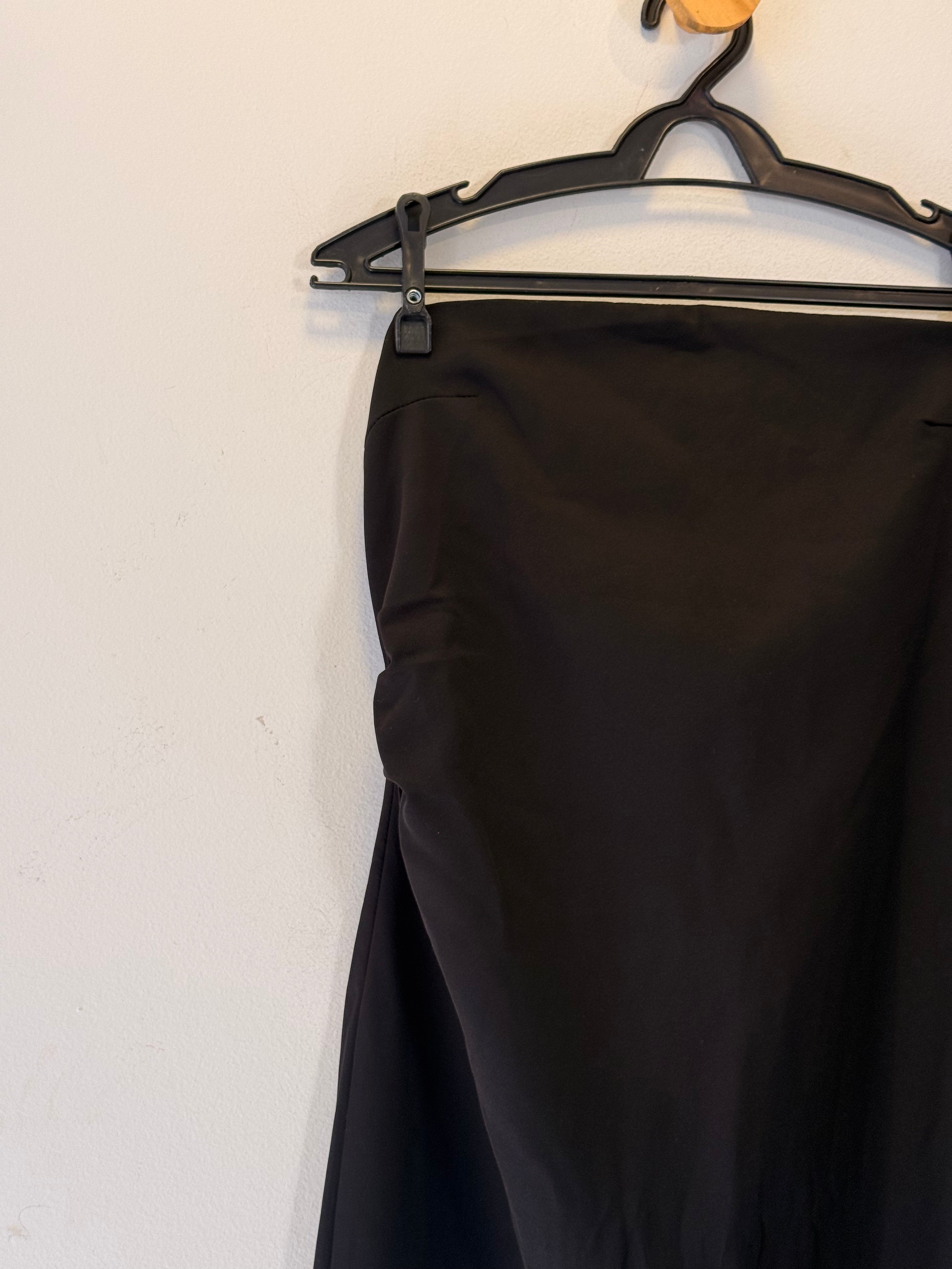 Vestido Sem Mangas Preto