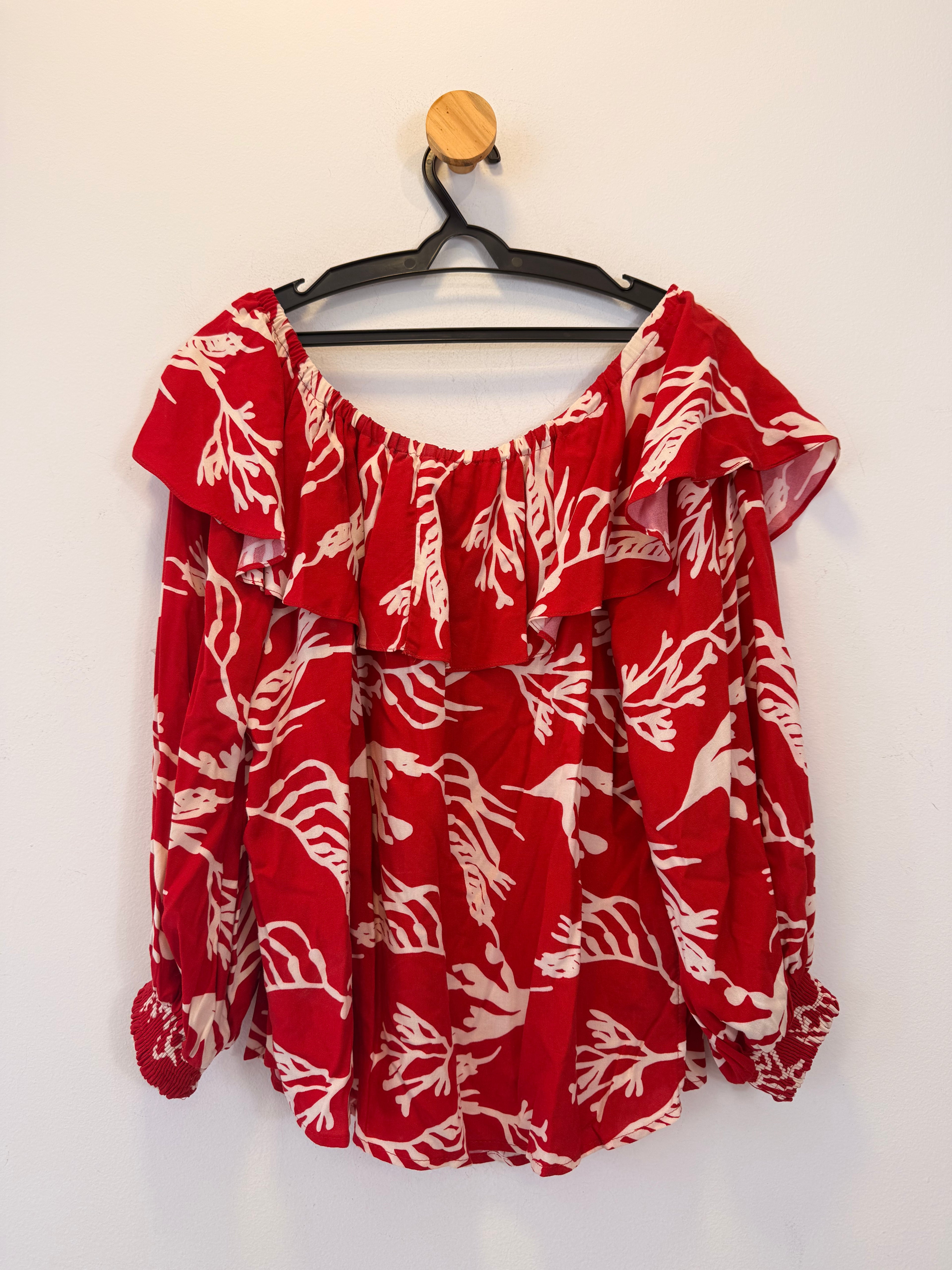 Blusa Vermelha Shoulder