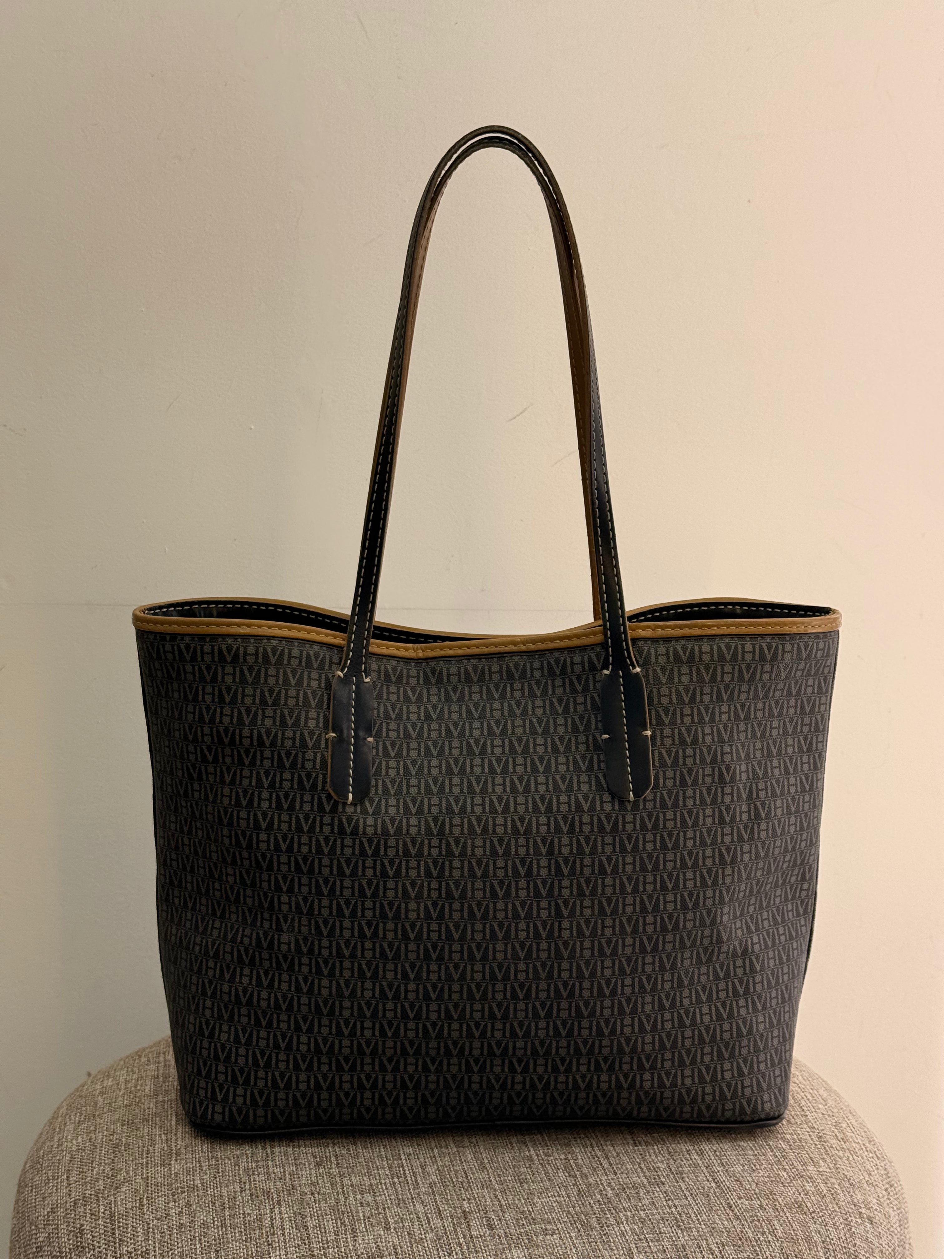 Bolsa Monograma Victor Hugo