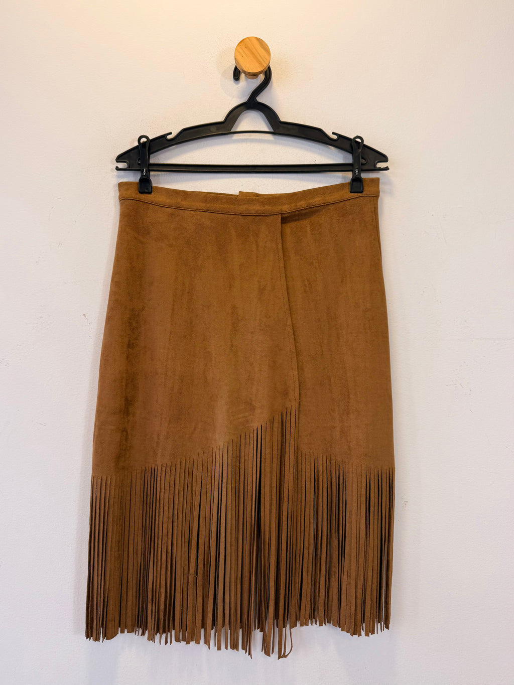 Saia de Suede com Franjas&nbsp;
