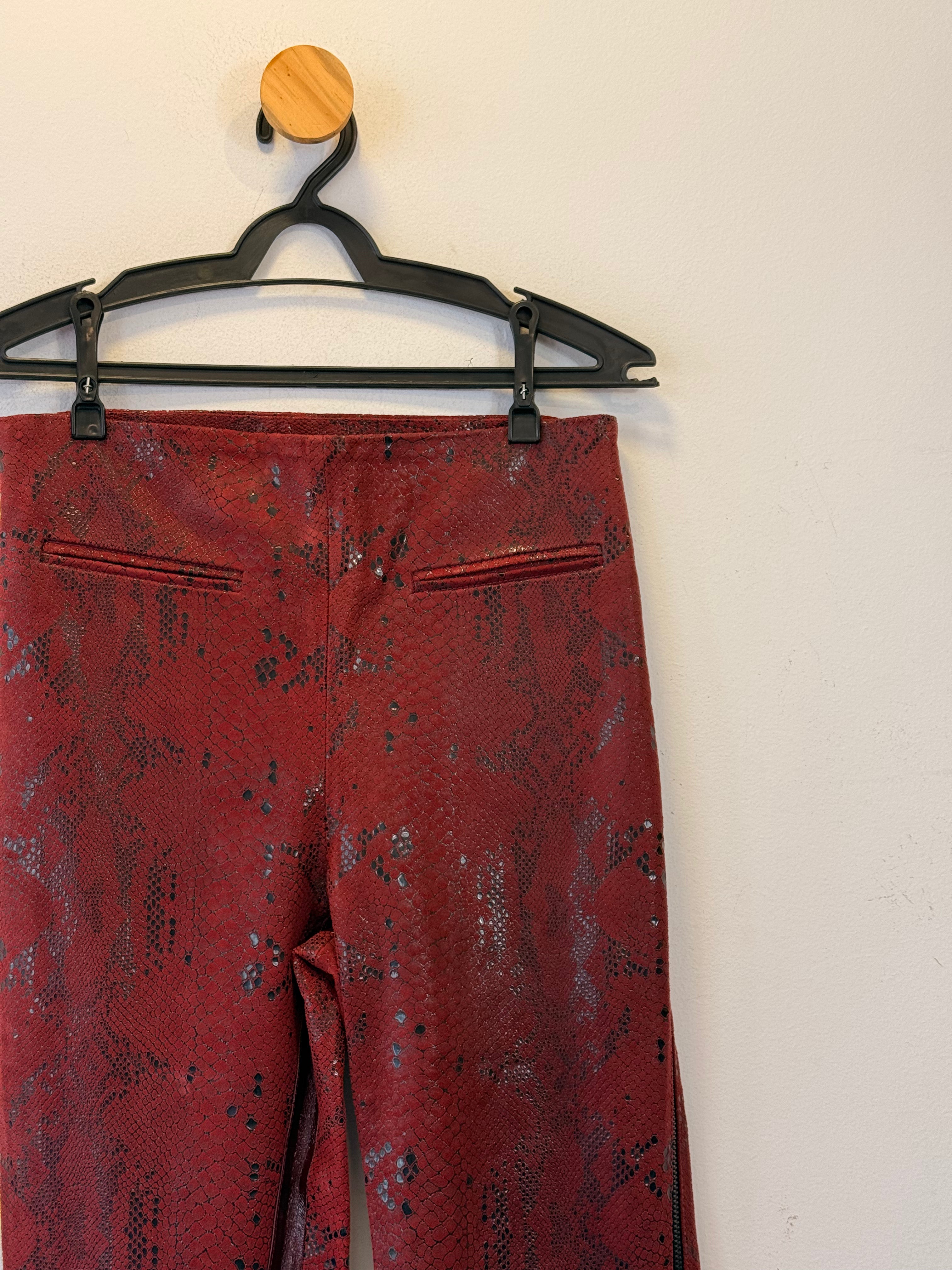 Calça de Couro Vermelha Animale