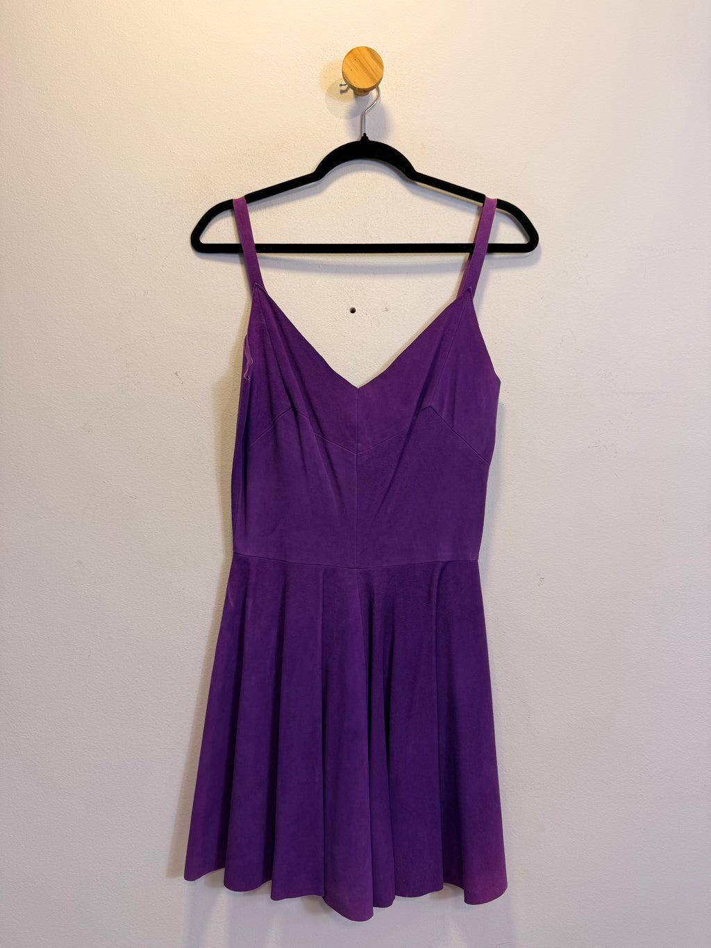 Vestido Roxo de Couro