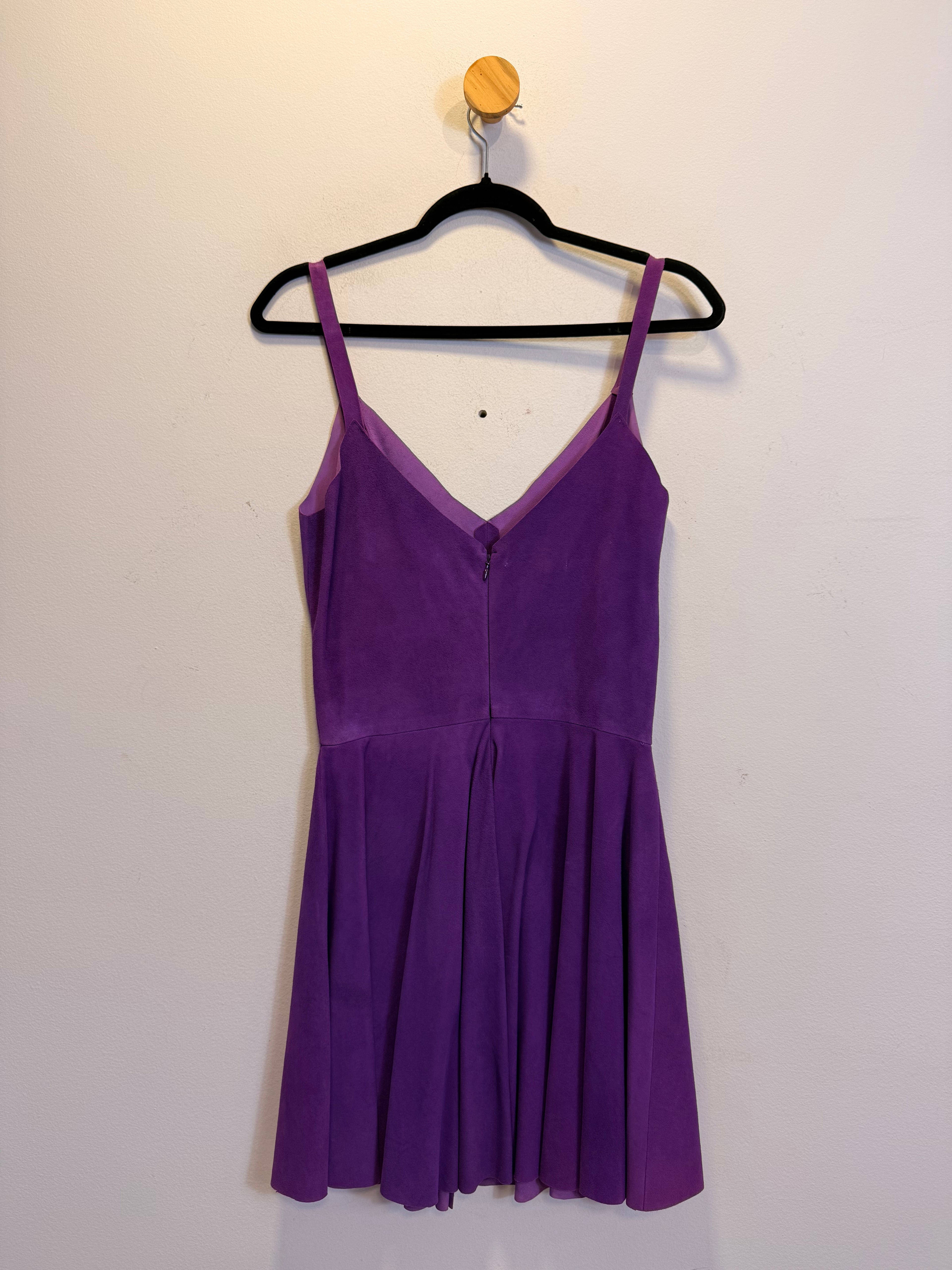 Vestido Roxo de Couro